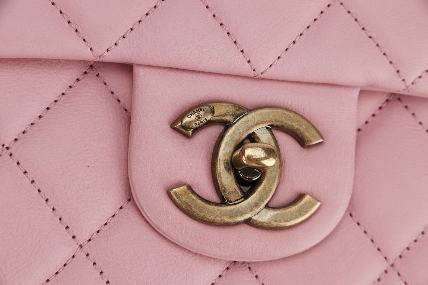 Chanel Quilted Pink Calf Leather Zippy Compartment Shoulder Bag (1875xxxx) width 28cm, Gold Chain, with & Dust Cover