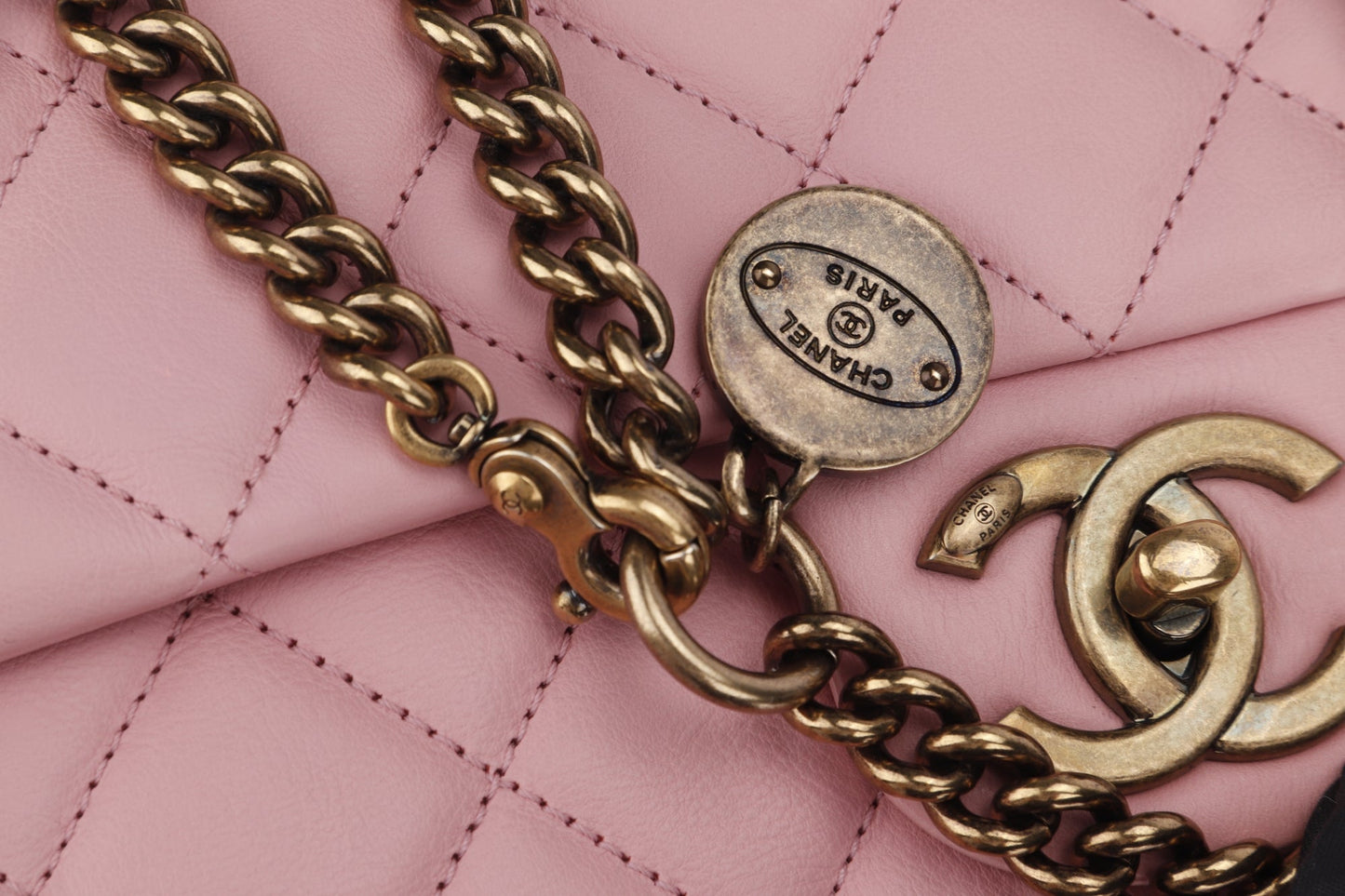Chanel Quilted Pink Calf Leather Zippy Compartment Shoulder Bag (1875xxxx) width 28cm, Gold Chain, with & Dust Cover