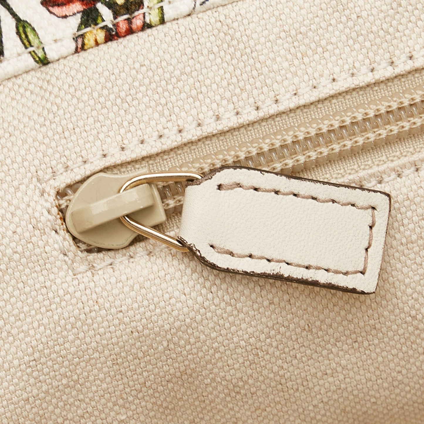 Gucci Tote Bag White Flora Printed Canvas