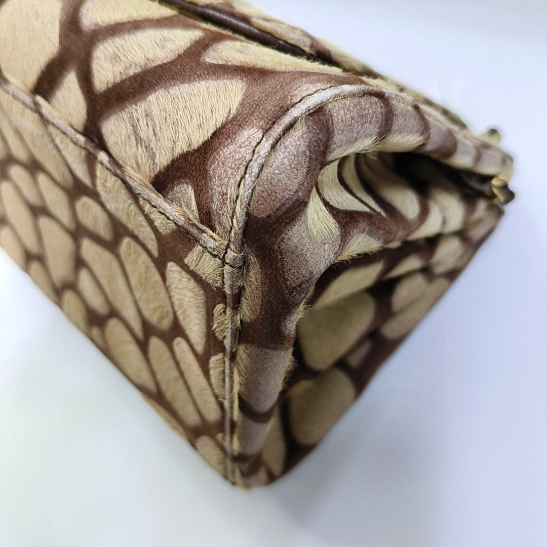 Chanel Brown Beige Giraffe Print Pony Hair Accordion 2.55 Reissue Shoulder bag