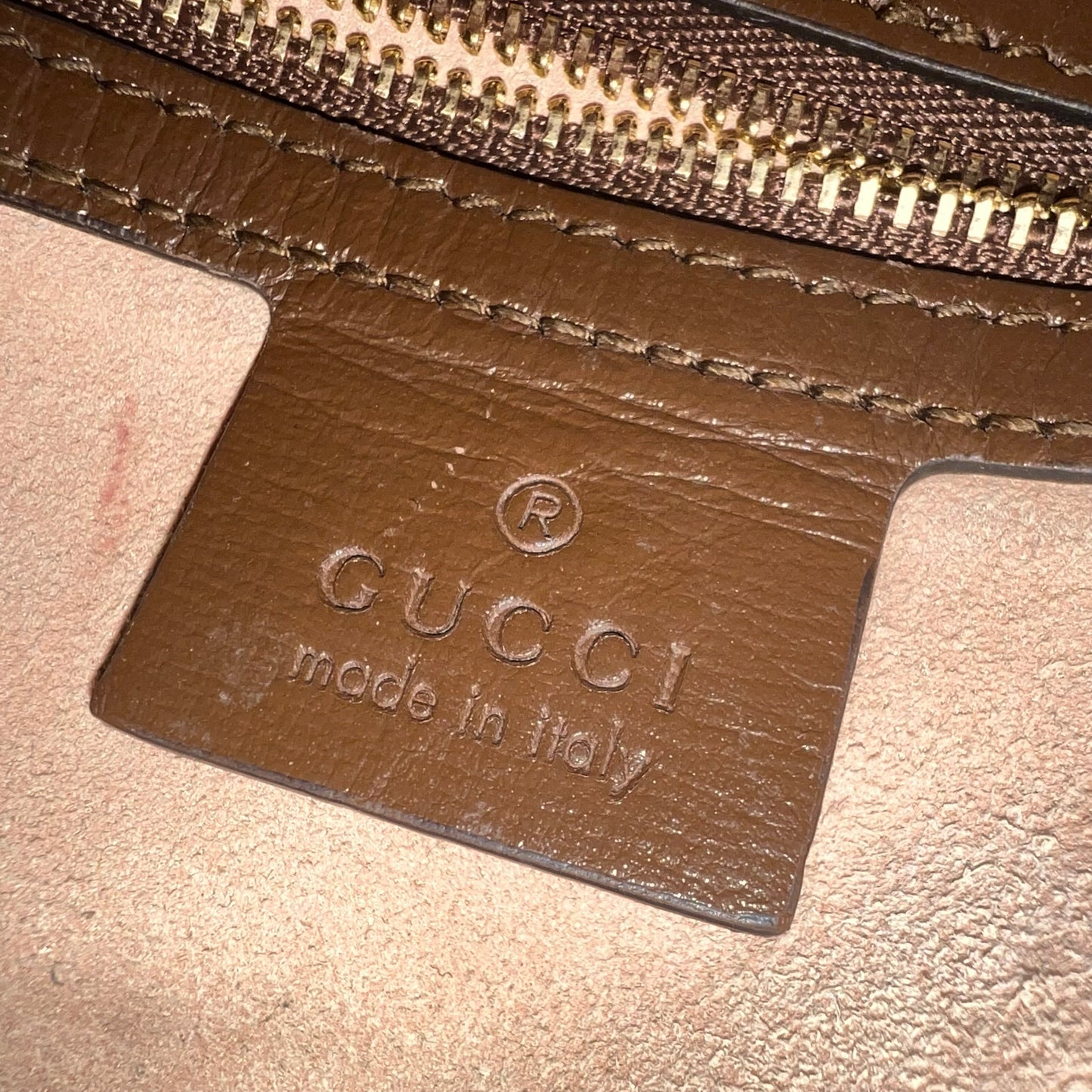 Crossbody Luxury Designer By Gucci Size: Small