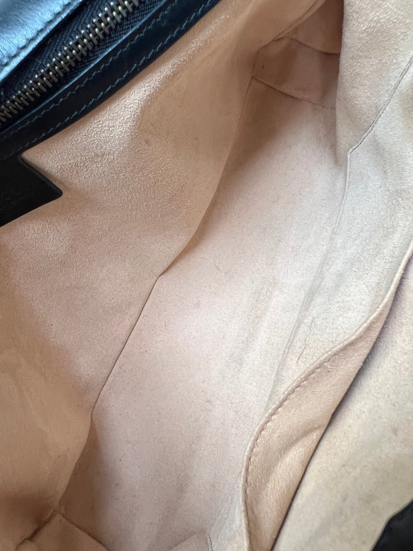 Gucci GG Black Marmont Medium Shoulder Bag
