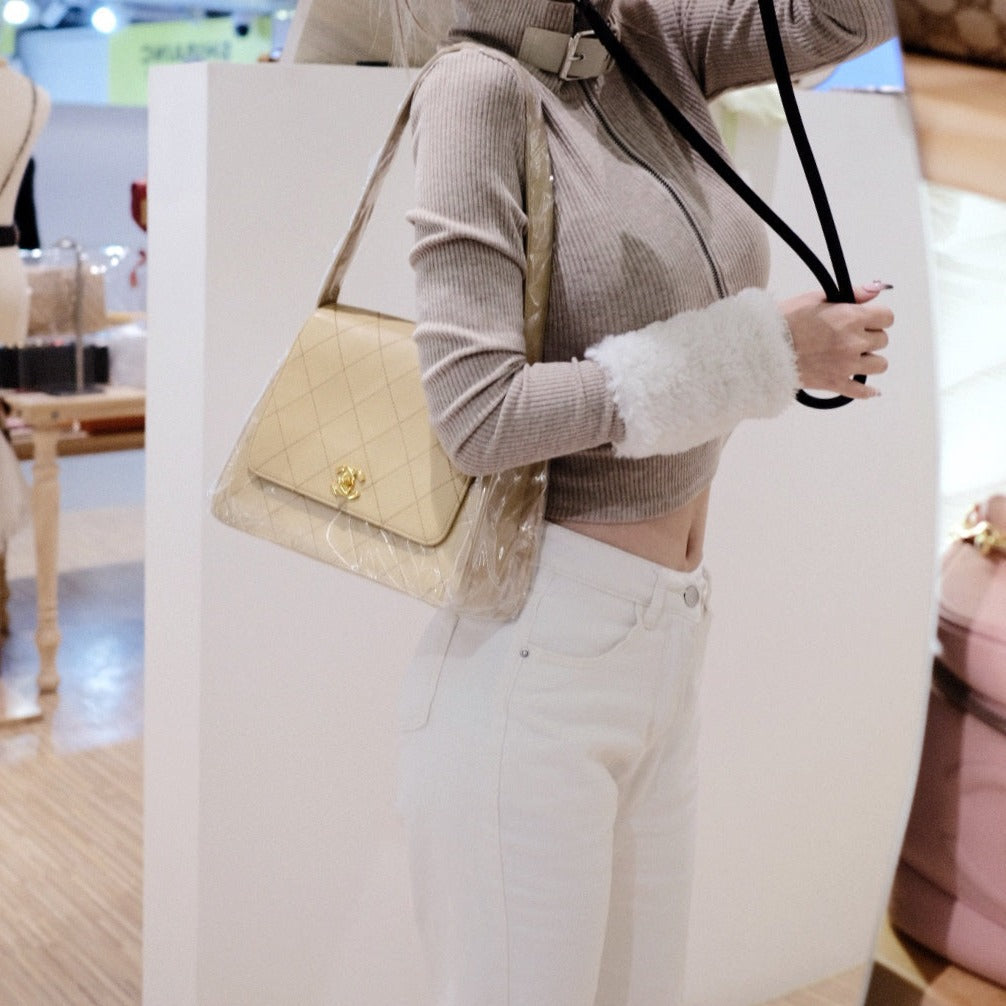 Chanel vintage kelly shoulder bag