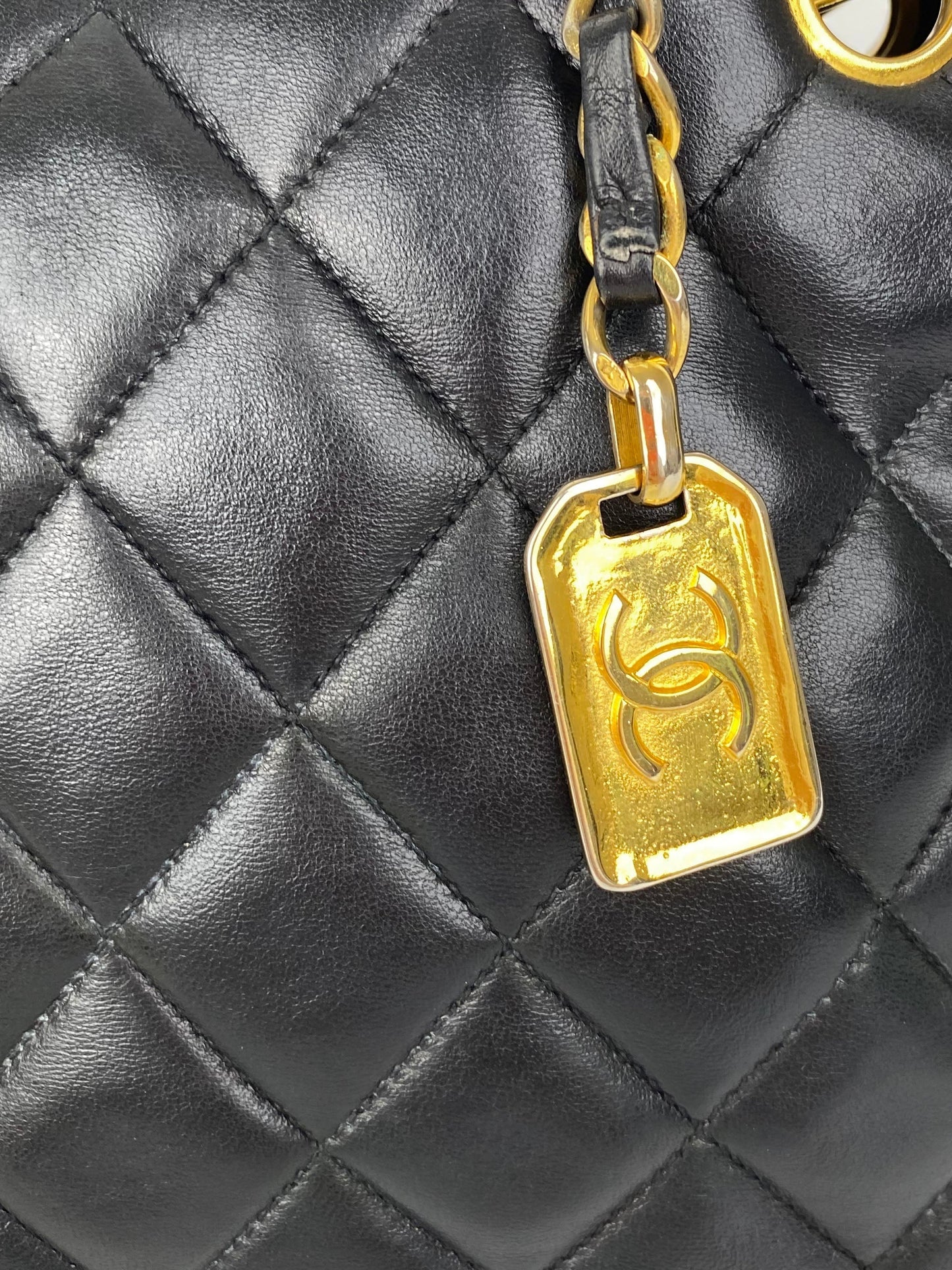 Chanel Black Vintage 90s Lambskin Shoulder Bag