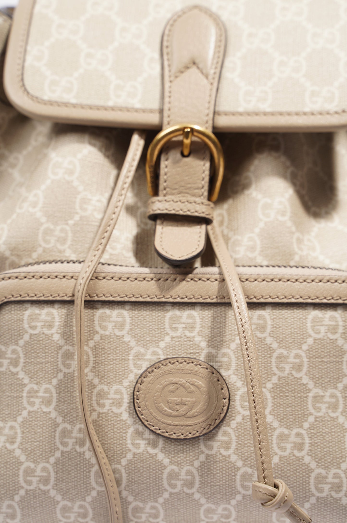 Gucci Interlocking G Backpack Beige / White Supreme Canvas