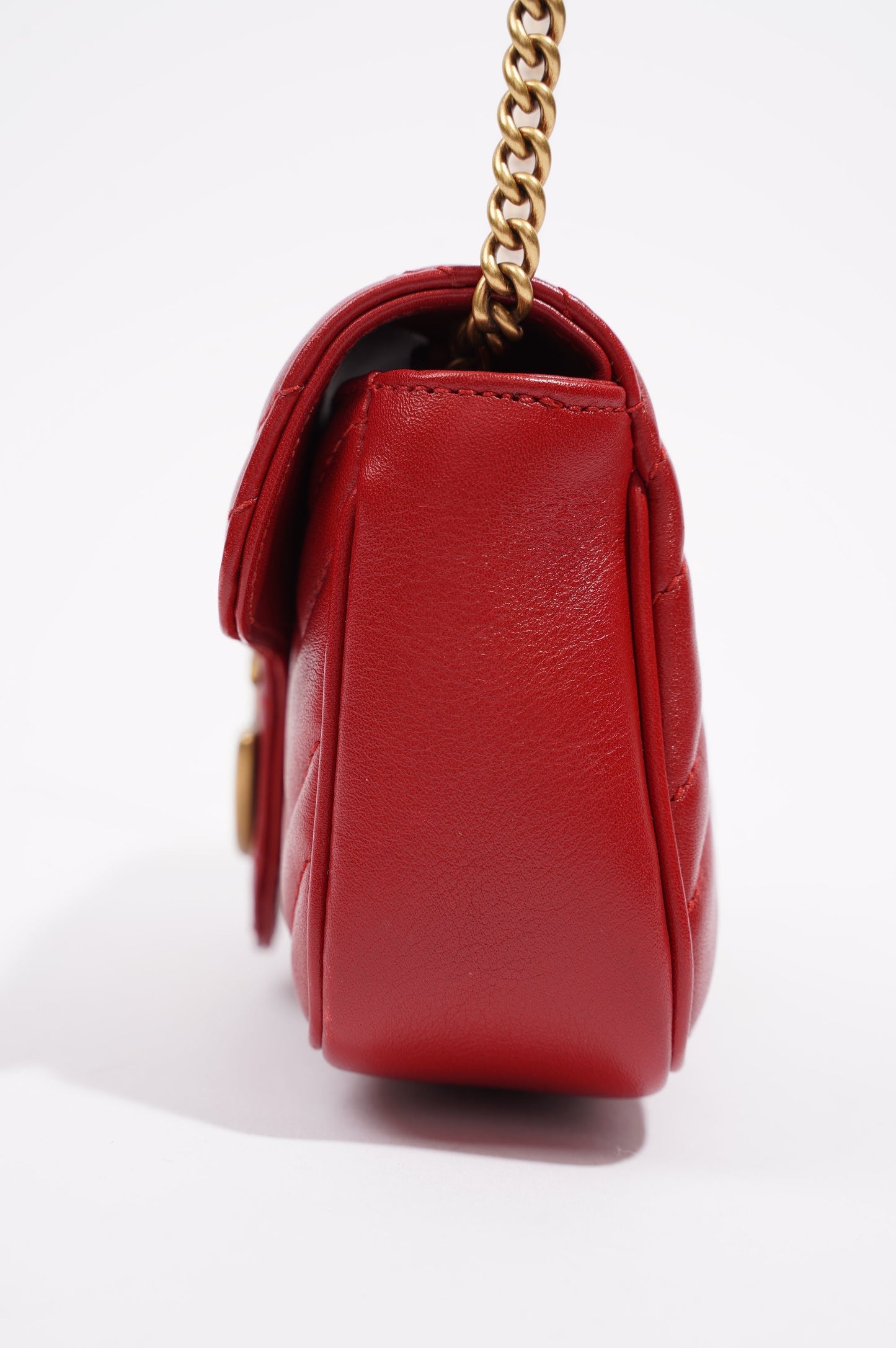 Gucci Womens Marmont Flap Red / Gold Super Mini