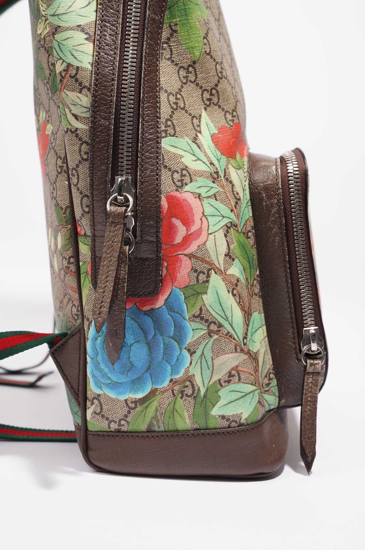 Gucci Womens GG Supreme Backpack Supreme / Floral