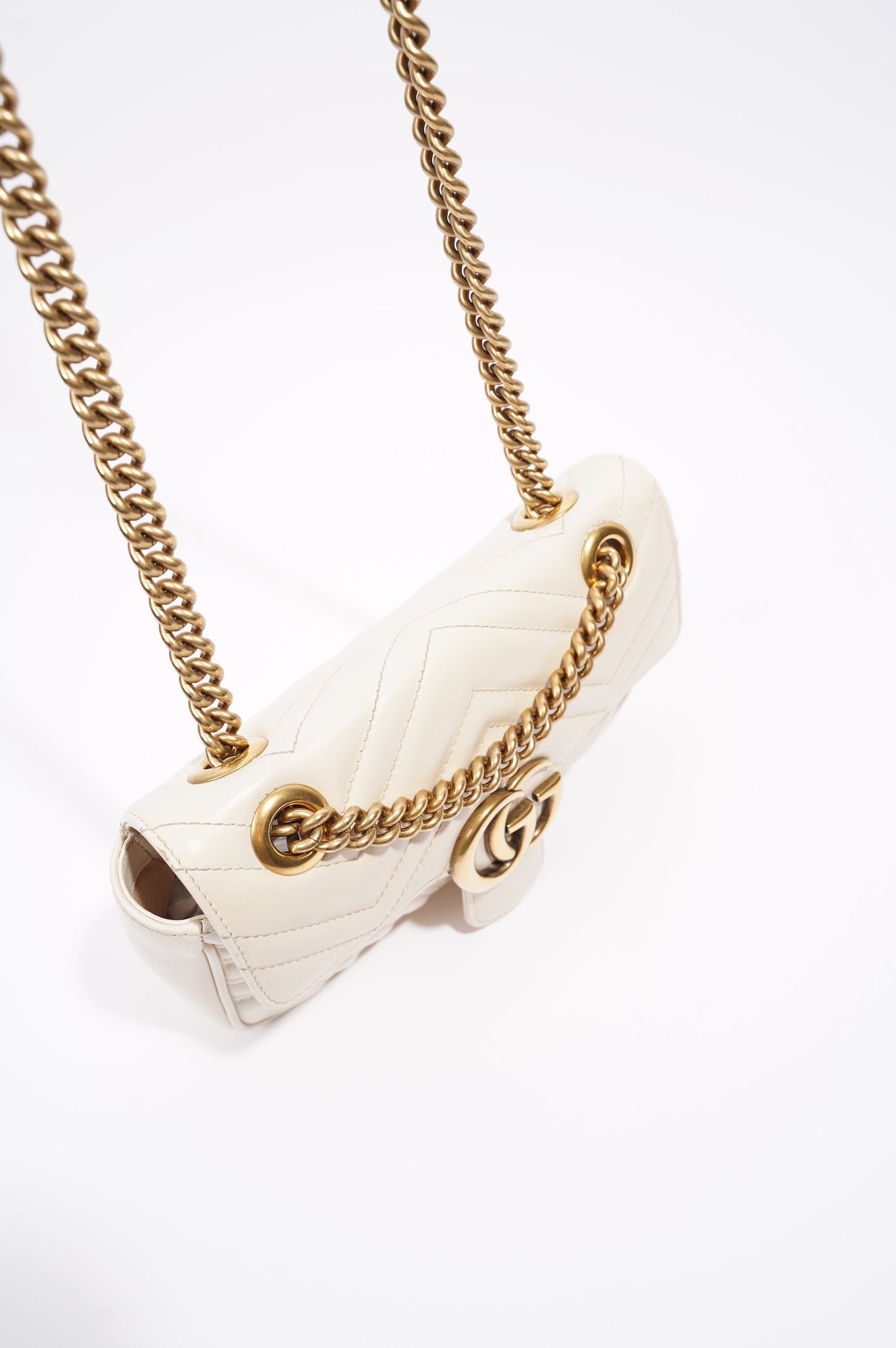Gucci Womens Marmont Flap White Matelasse Mini