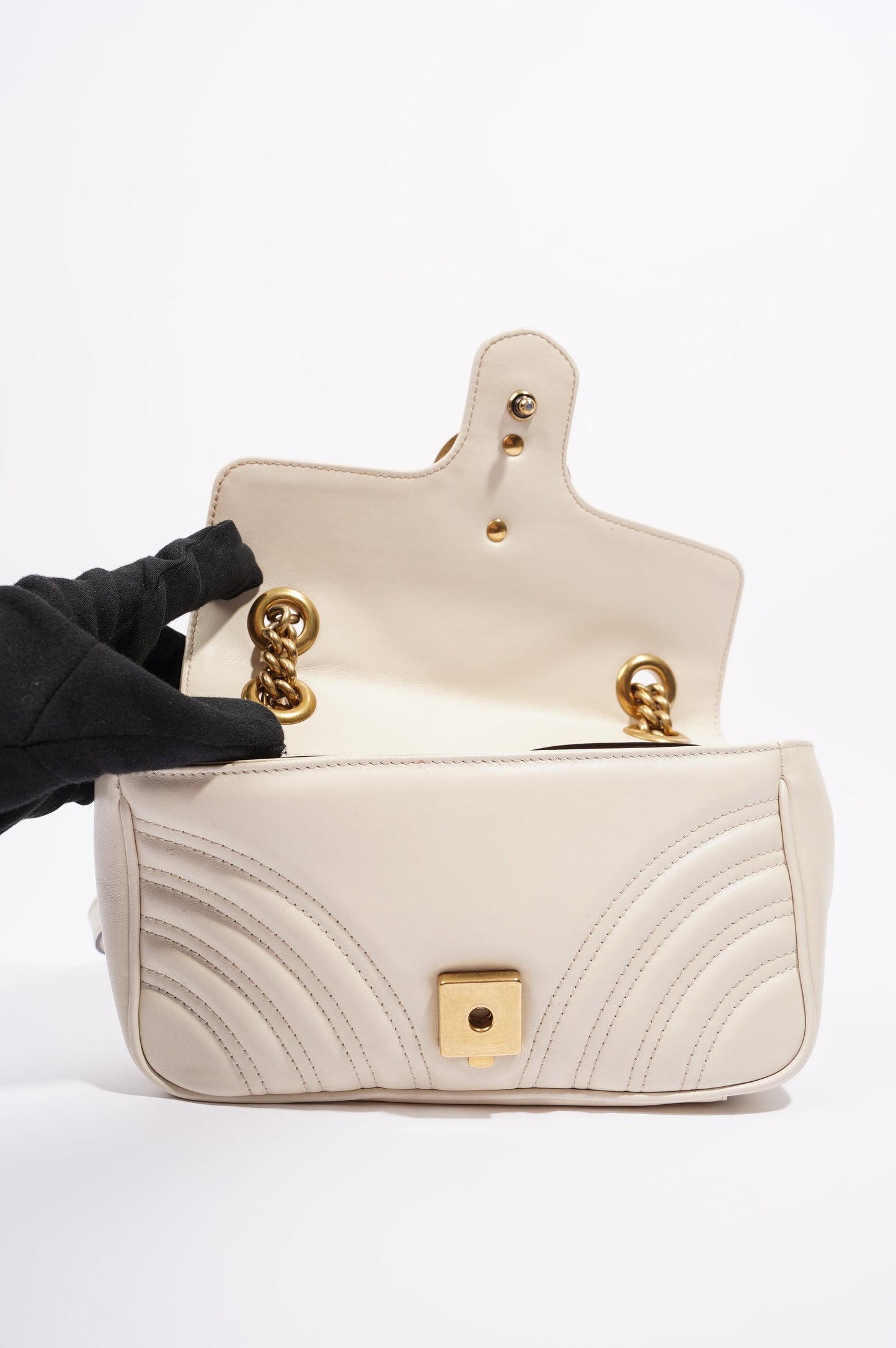 Gucci Womens Marmont Flap White Matelasse Mini