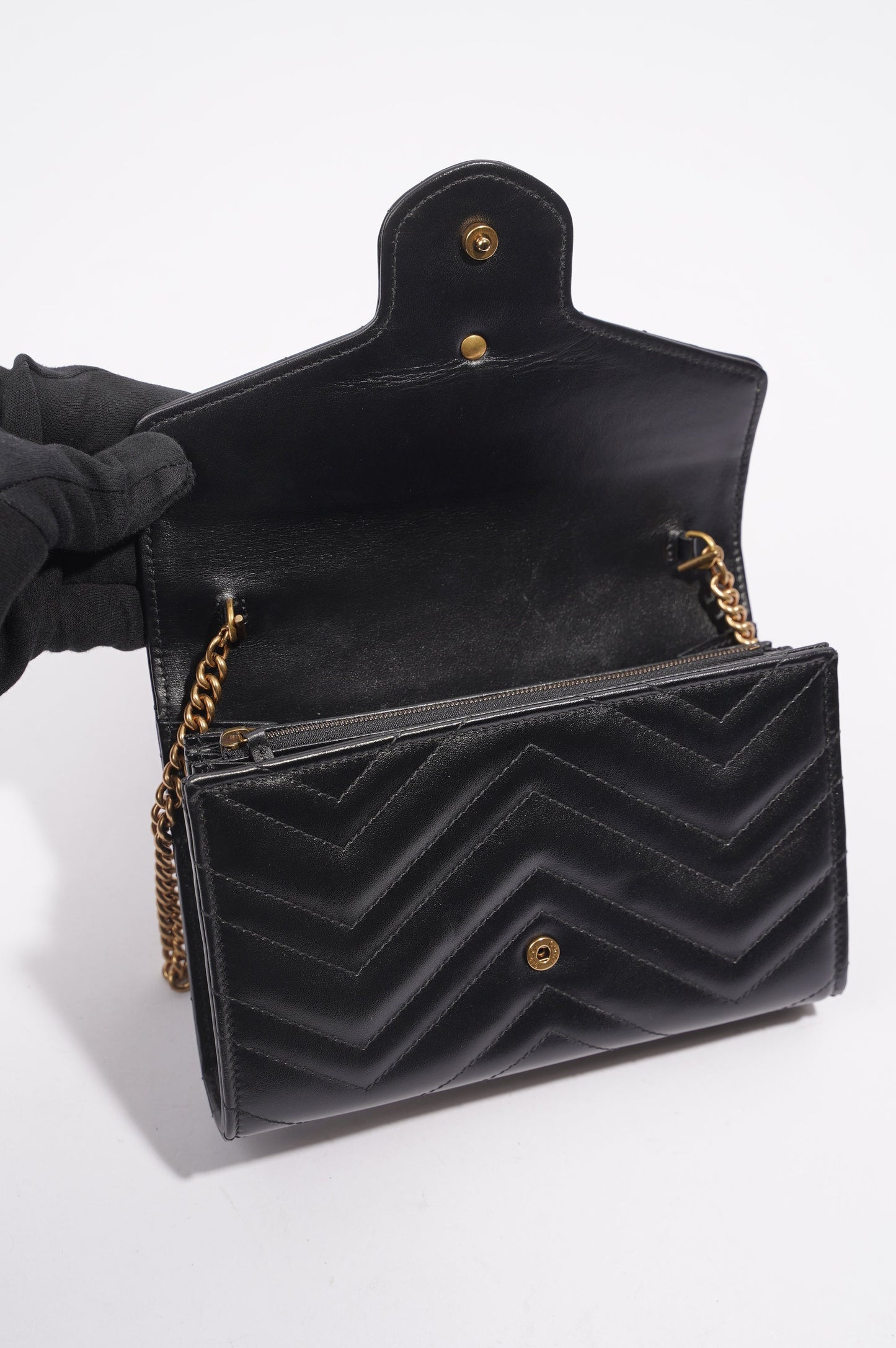 Gucci Womens GG Marmont Bag Black Matelasse Mini