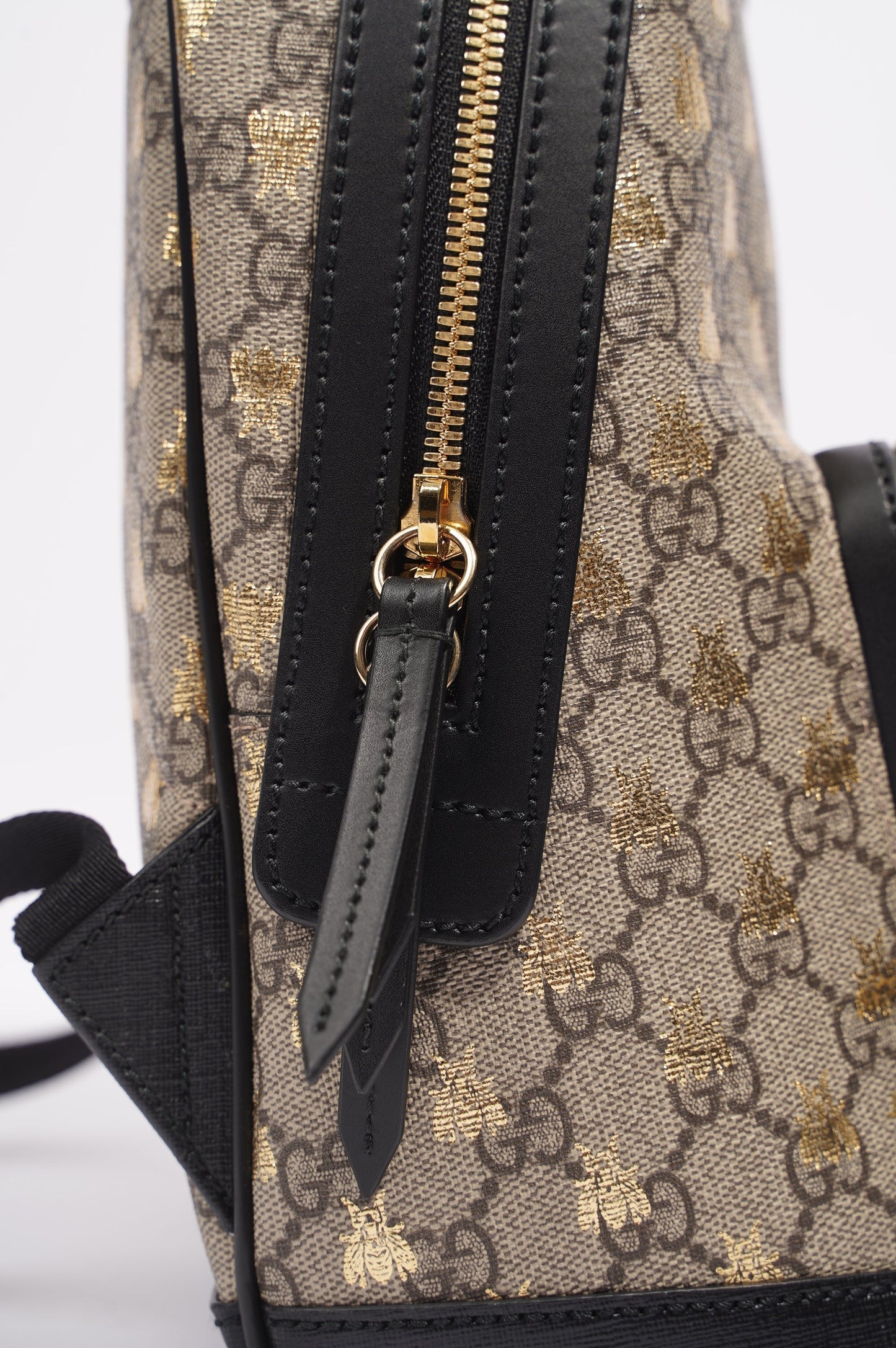 Gucci Womens GG Supreme Bees Backpack Brown / Gold Canvas Small