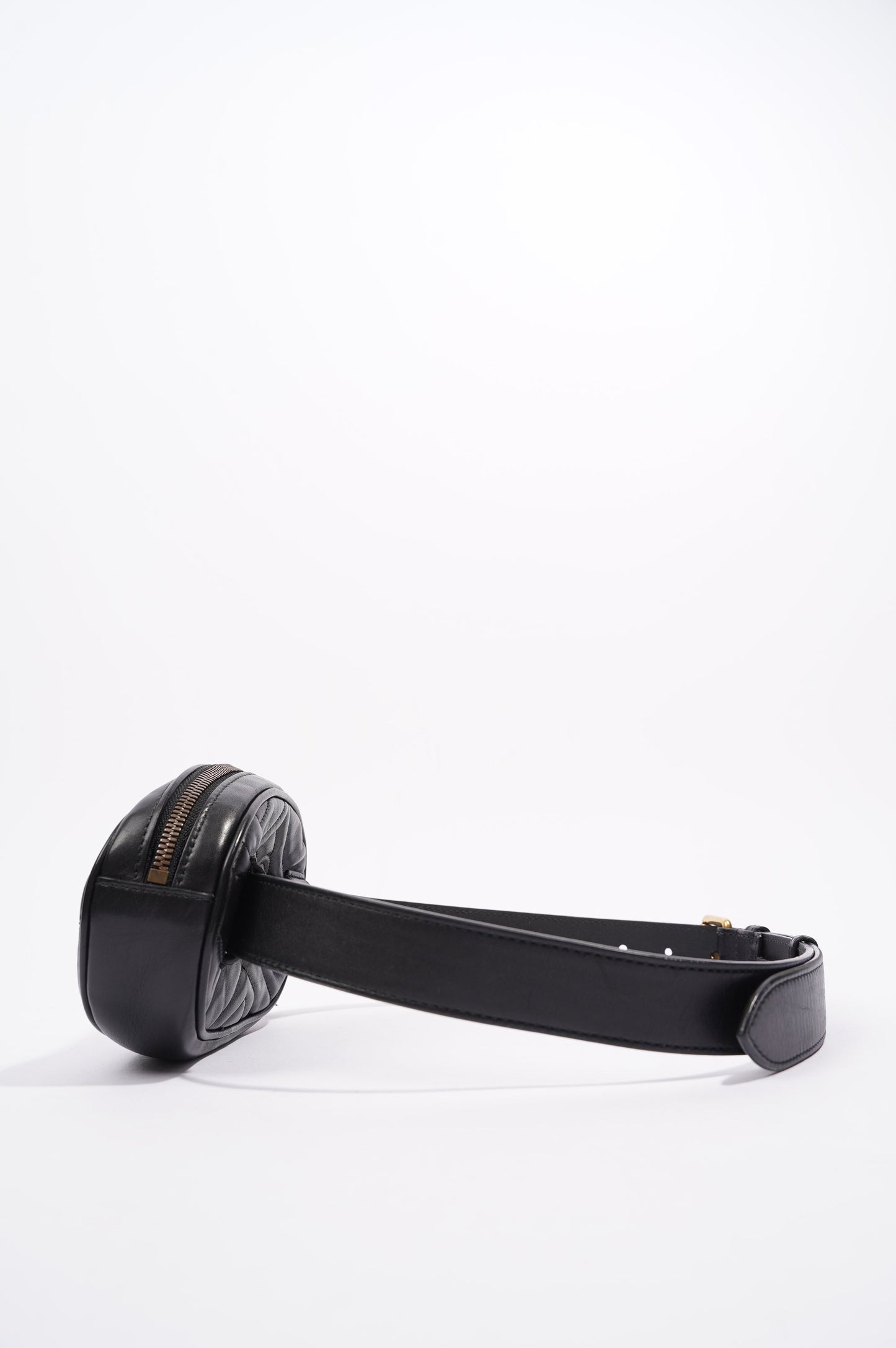 Gucci Womens Marmont Belt Bag Black / Gold 85
