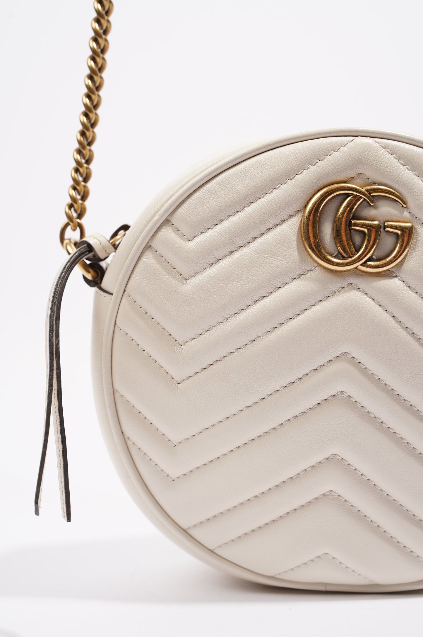 Gucci Womens Marmont Round Bag White / Gold