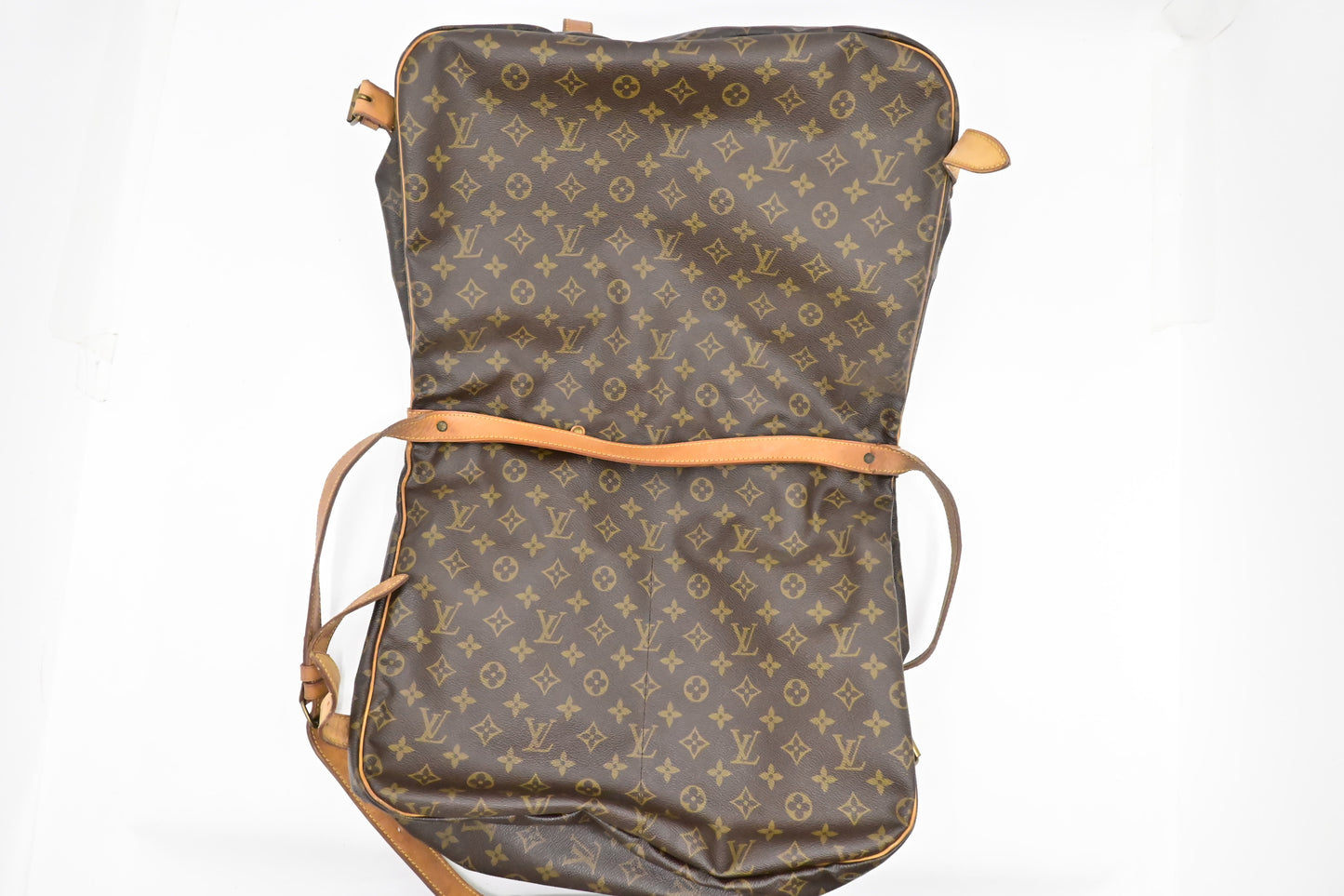 Louis Vuitton Saumur 43 in Monogram Canvas