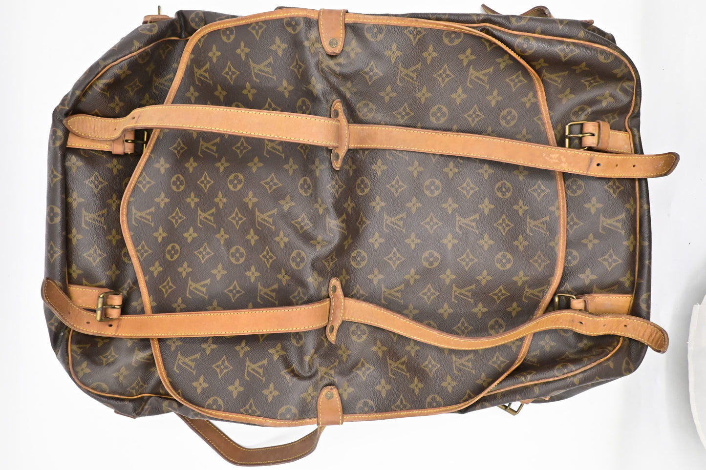 Louis Vuitton Saumur 43 in Monogram Canvas
