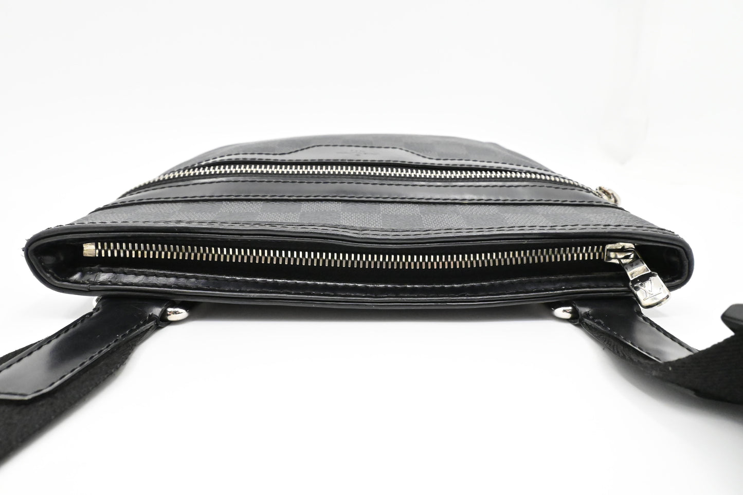 Louis Vuitton Thomas in Damier Graphite Canvas