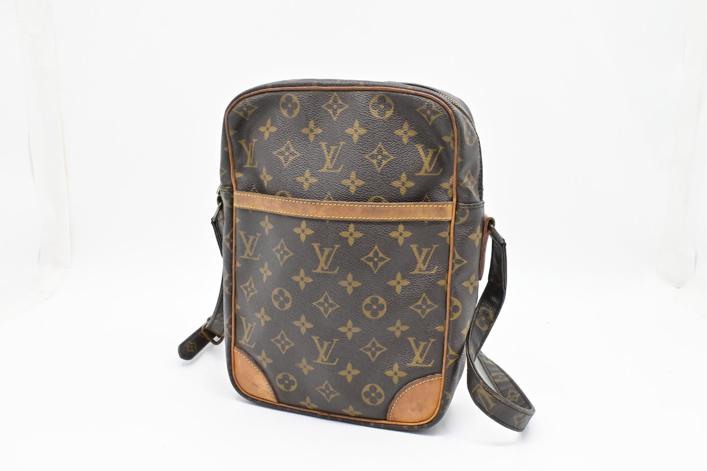 Louis Vuitton Danube MM in Monogram Canvas