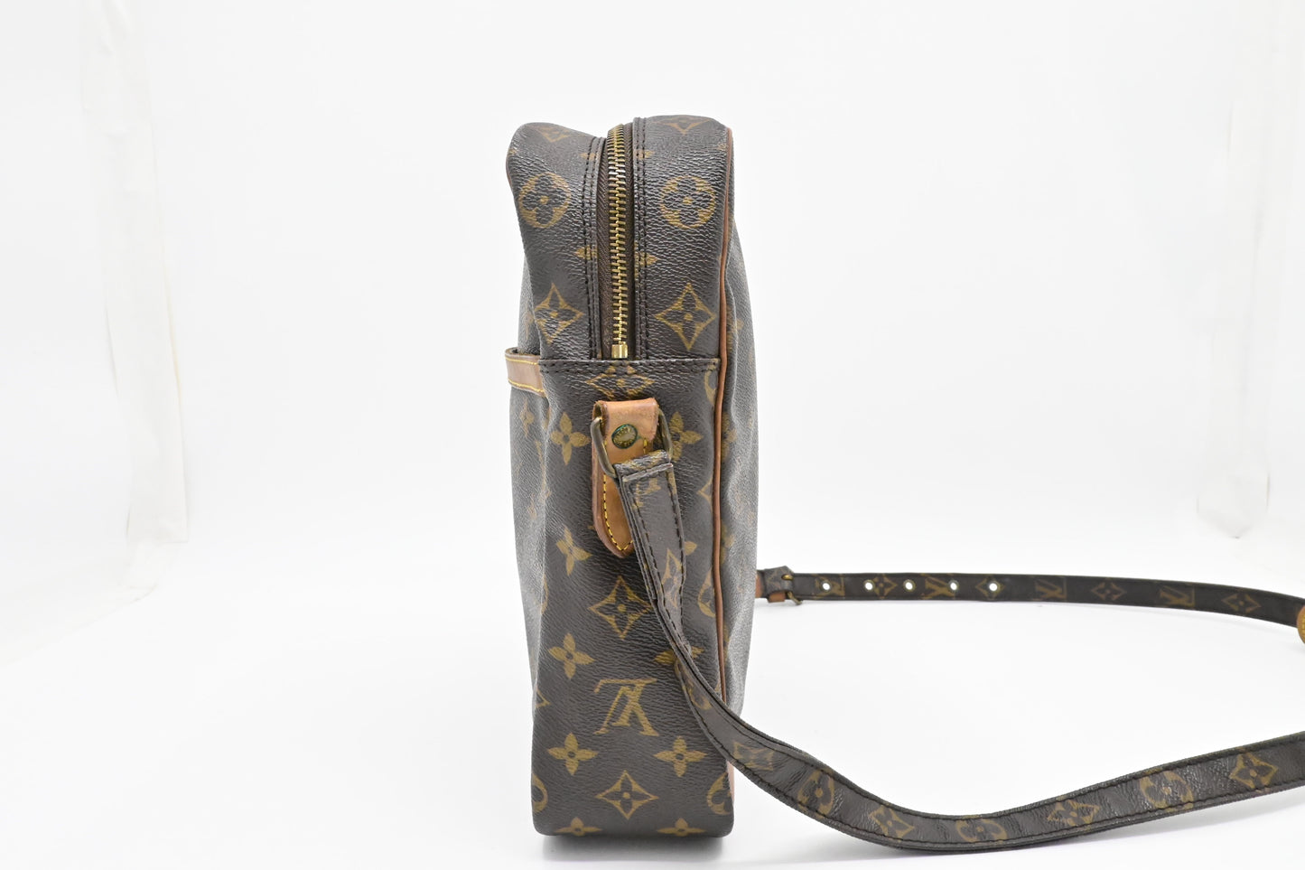 Louis Vuitton Danube MM in Monogram Canvas