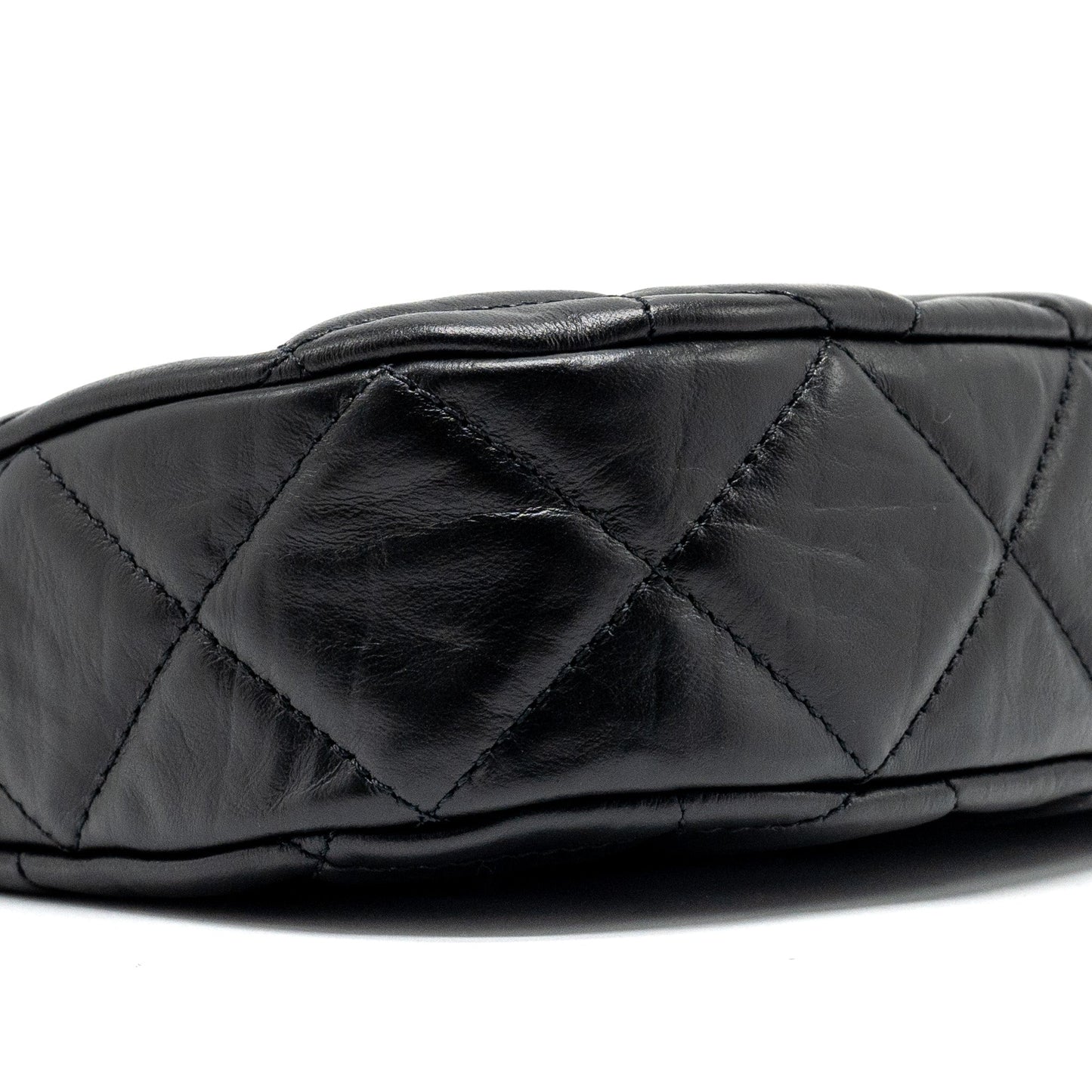 Chanel 23k 19 Hobo Shoulder Bag Calfskin Black GHW (microchip)