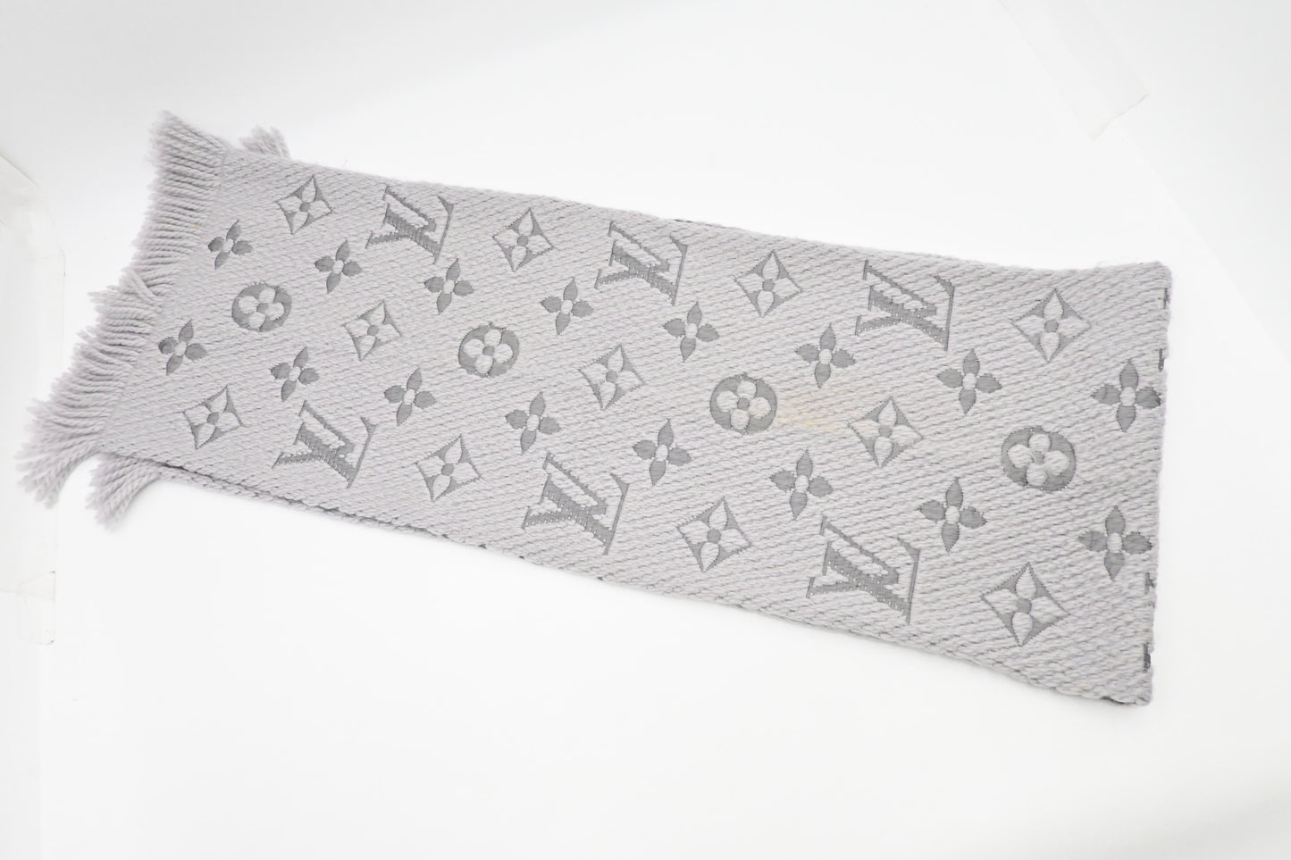 Louis Vuitton Logomania Scarf in Gray Wool and Silk