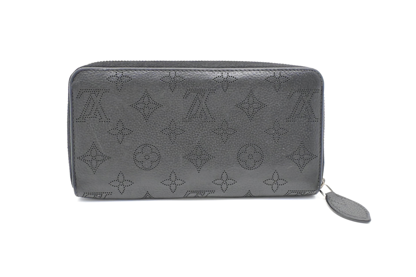 Louis Vuitton Long Zippy Wallet in Black Mahina Leather