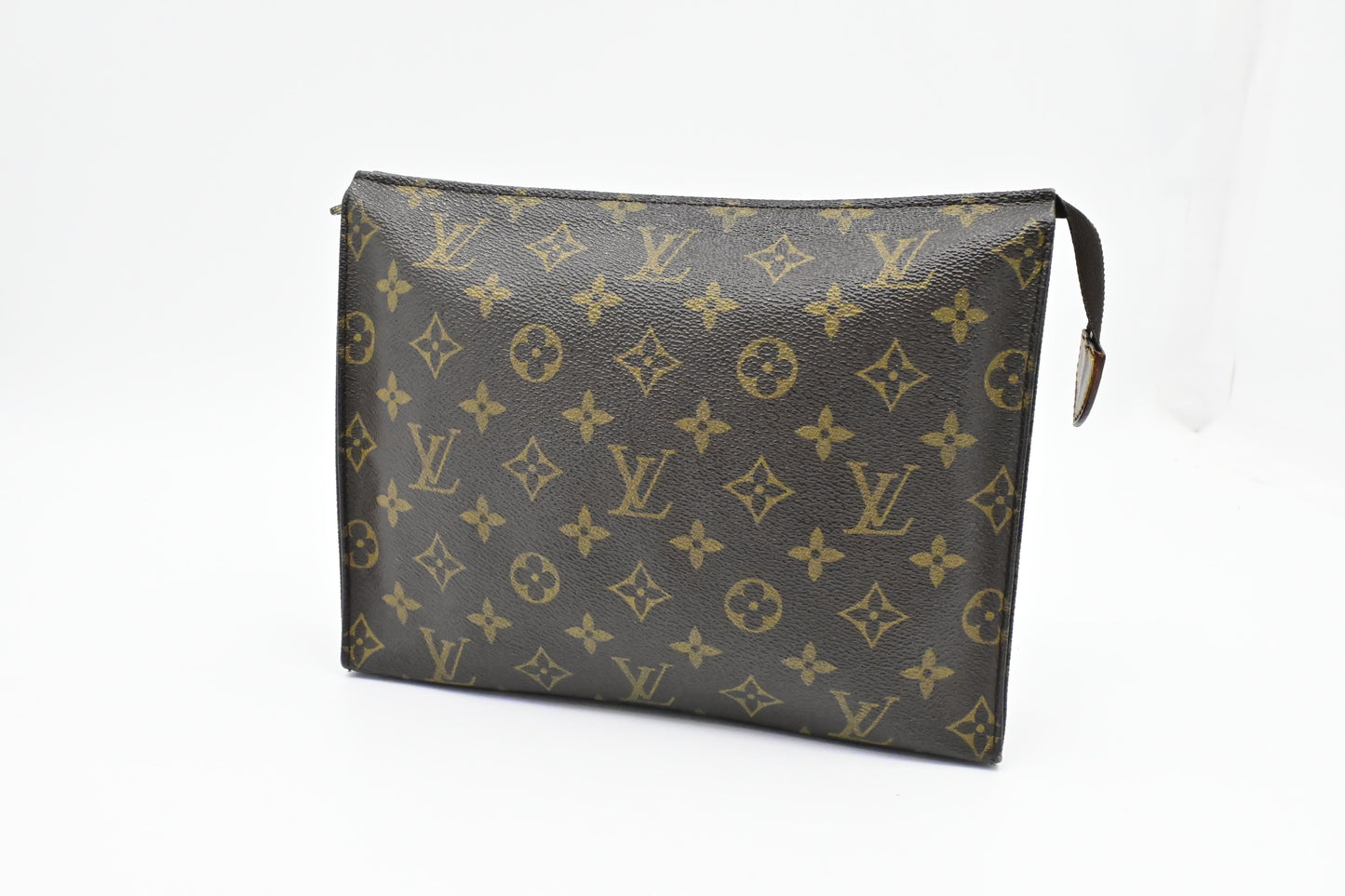 Louis Vuitton Toiletry 26 in Monogram Canvas