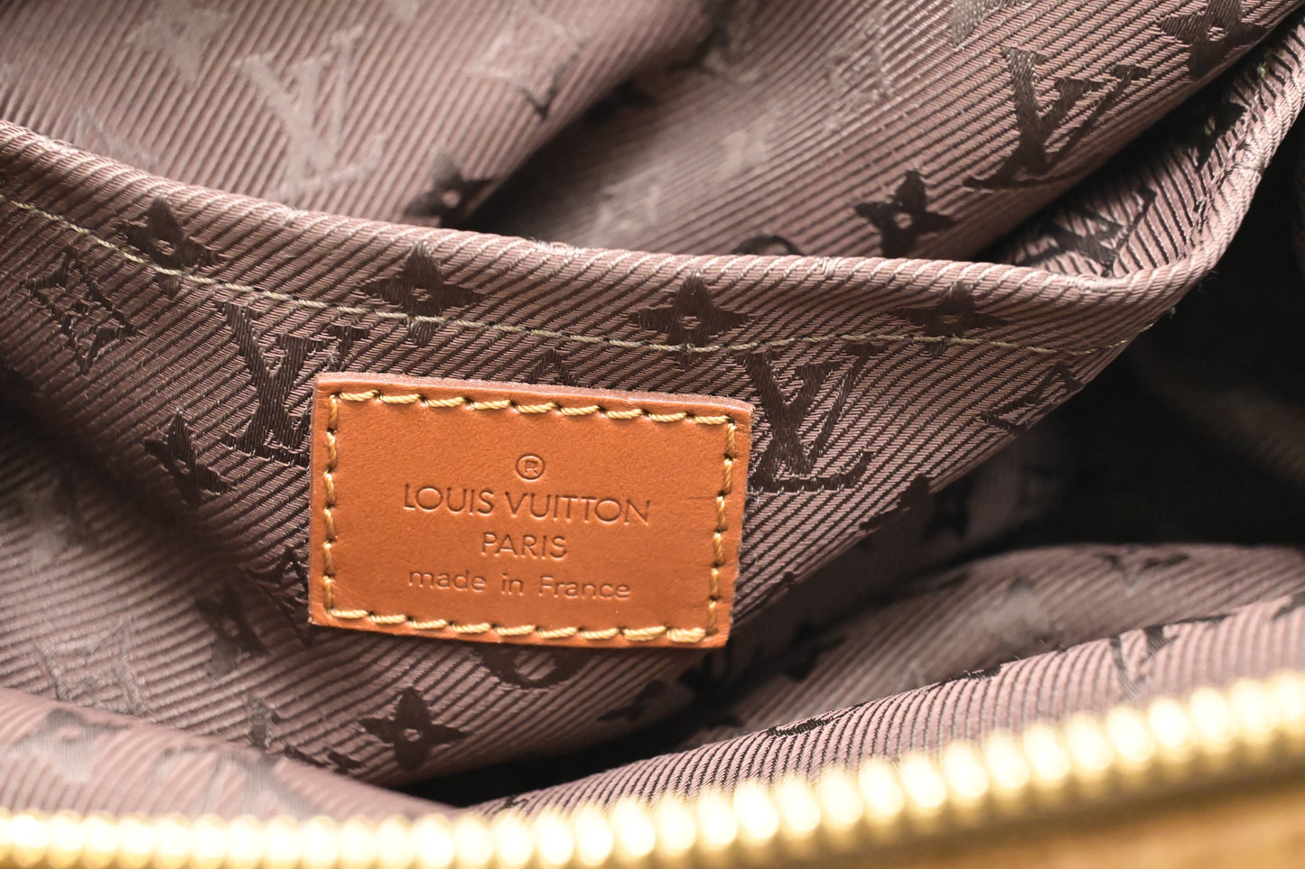 Louis Vuitton Onata GM in Brown Mahina Leather
