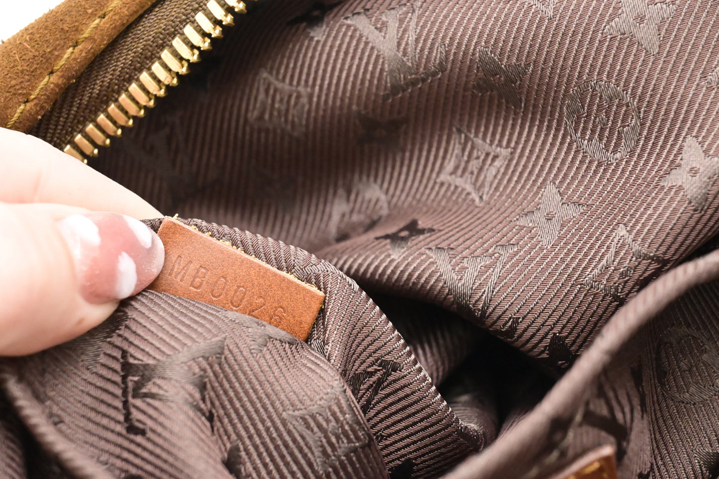 Louis Vuitton Onata GM in Brown Mahina Leather