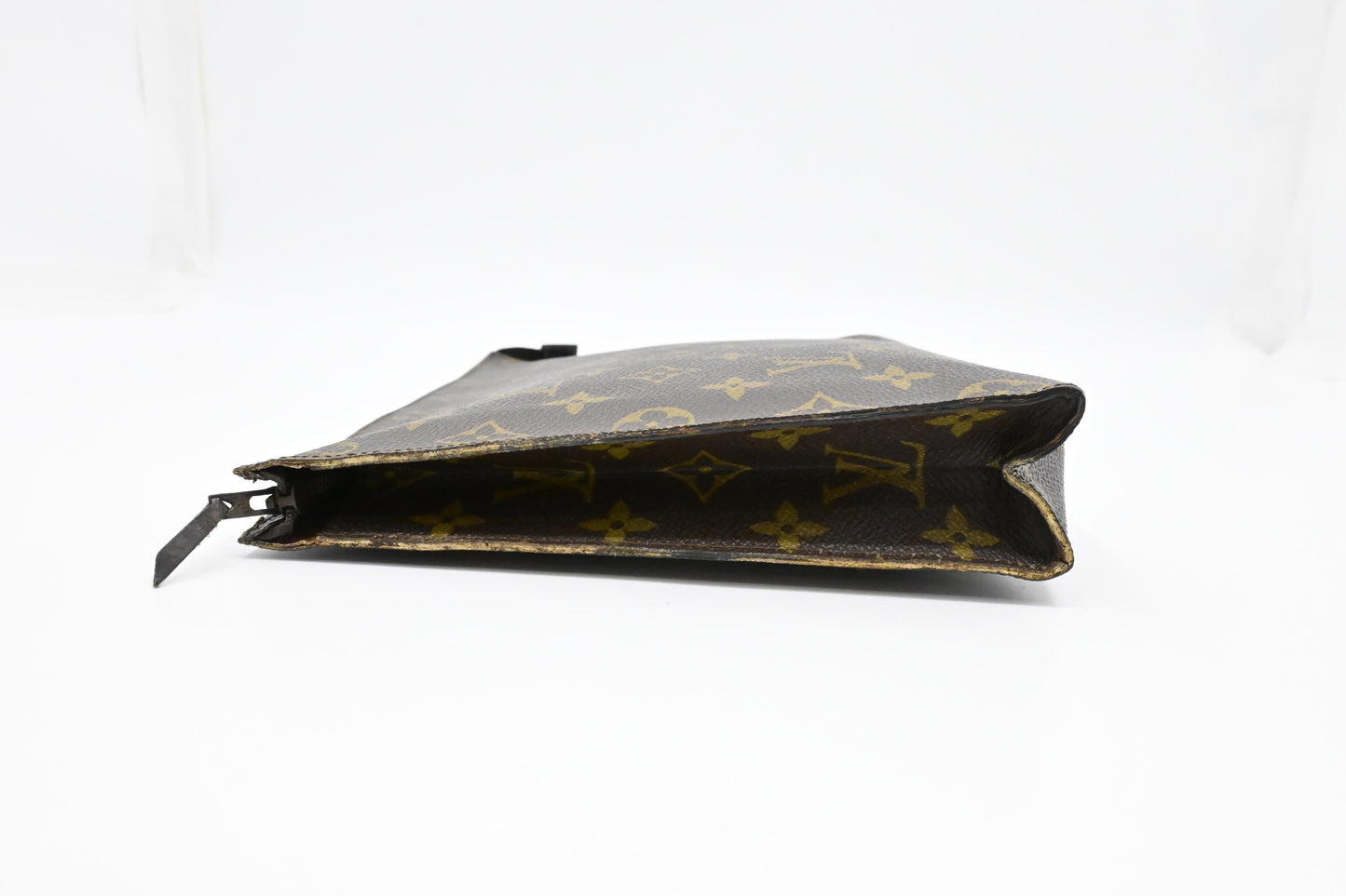 Louis Vuitton Toiletry 26 in Monogram Canvas