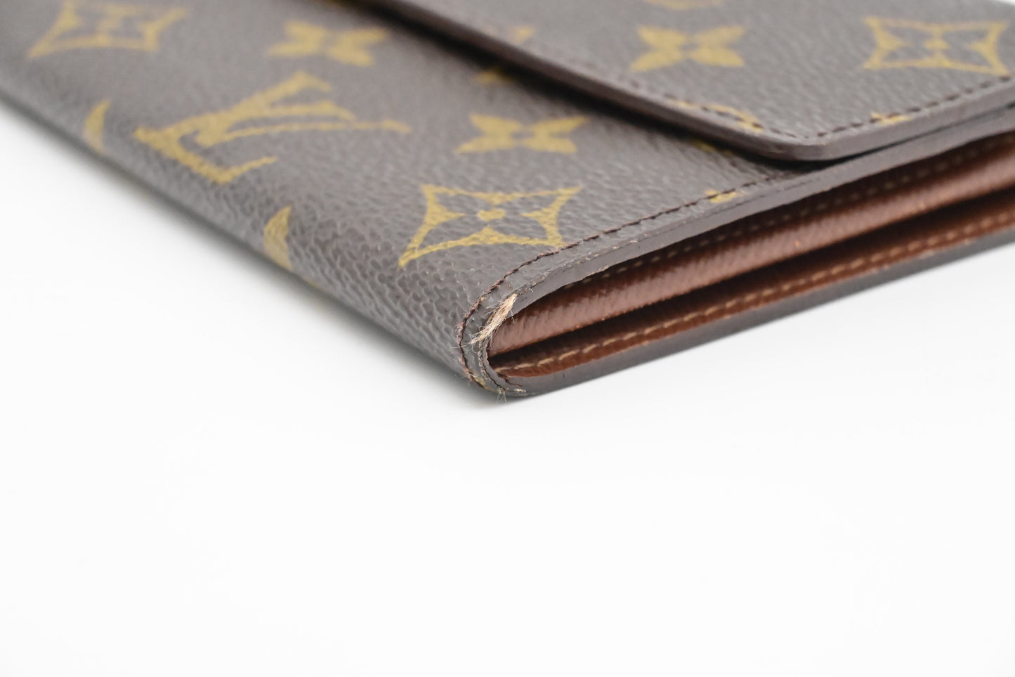 Louis Vuitton Sarah Wallet in Monogram Canvas