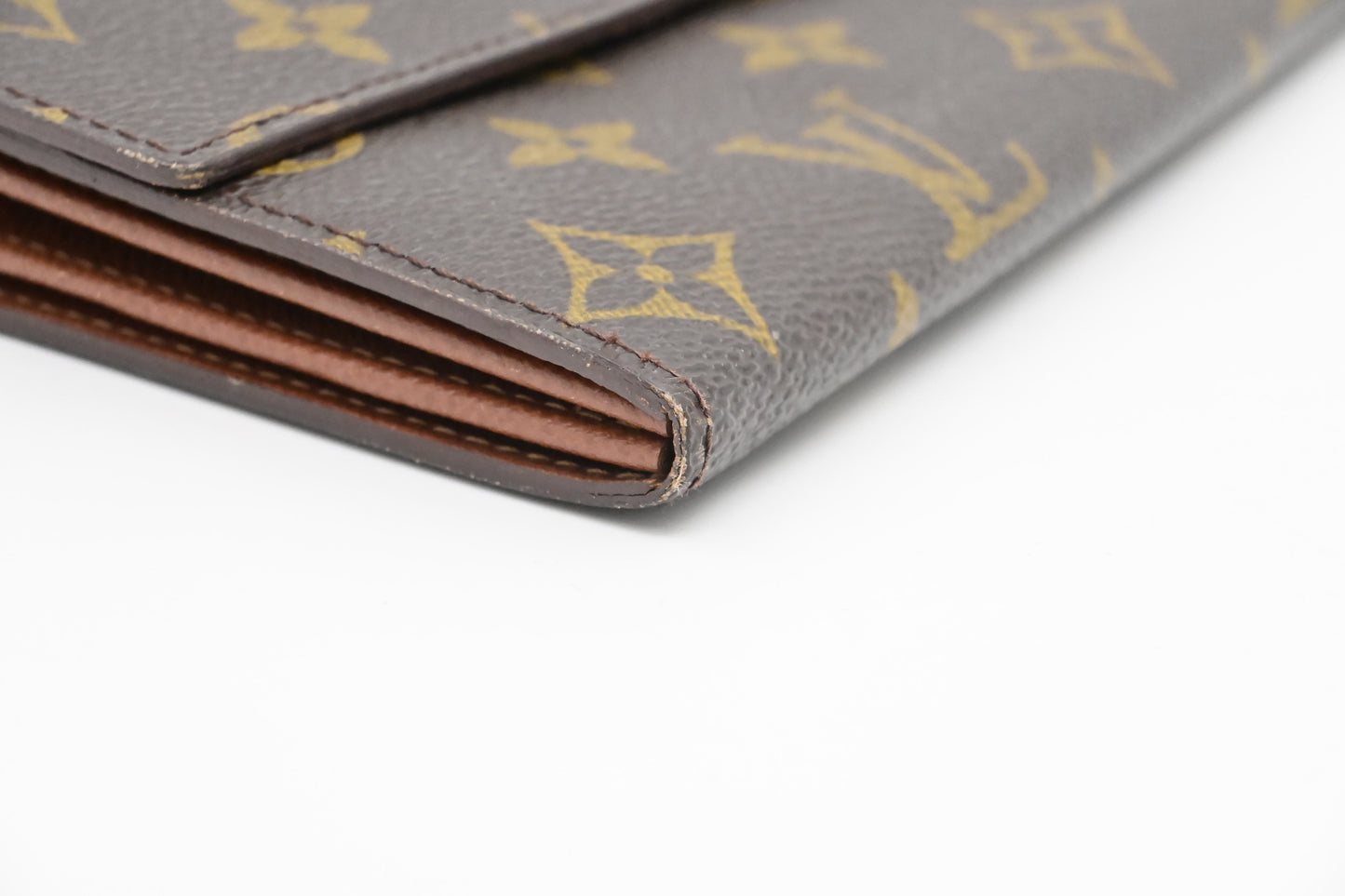 Louis Vuitton Sarah Wallet in Monogram Canvas