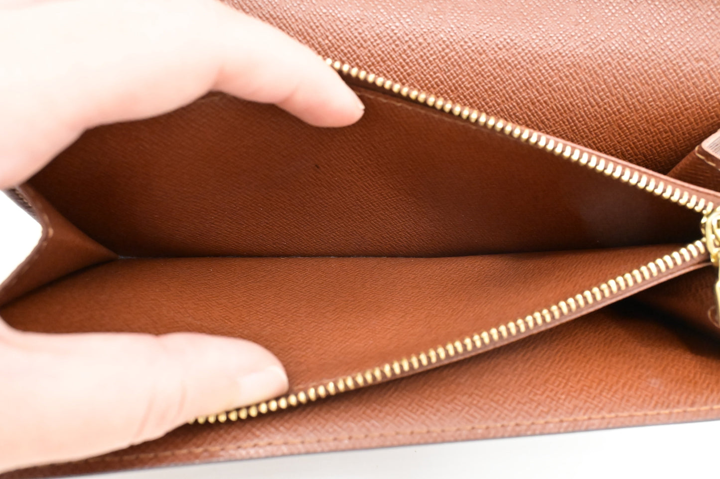 Louis Vuitton Sarah Wallet in Monogram Canvas