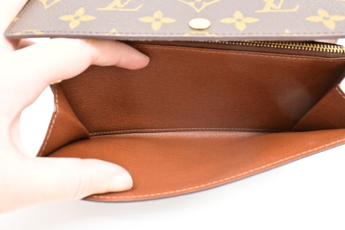 Louis Vuitton Sarah Wallet in Monogram Canvas