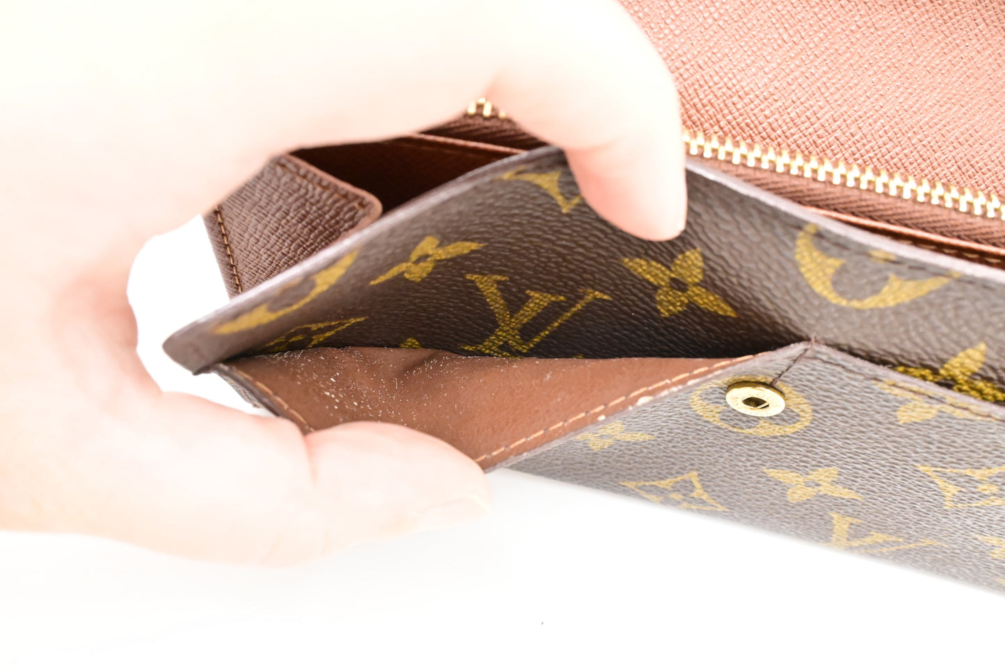 Louis Vuitton Sarah Wallet in Monogram Canvas