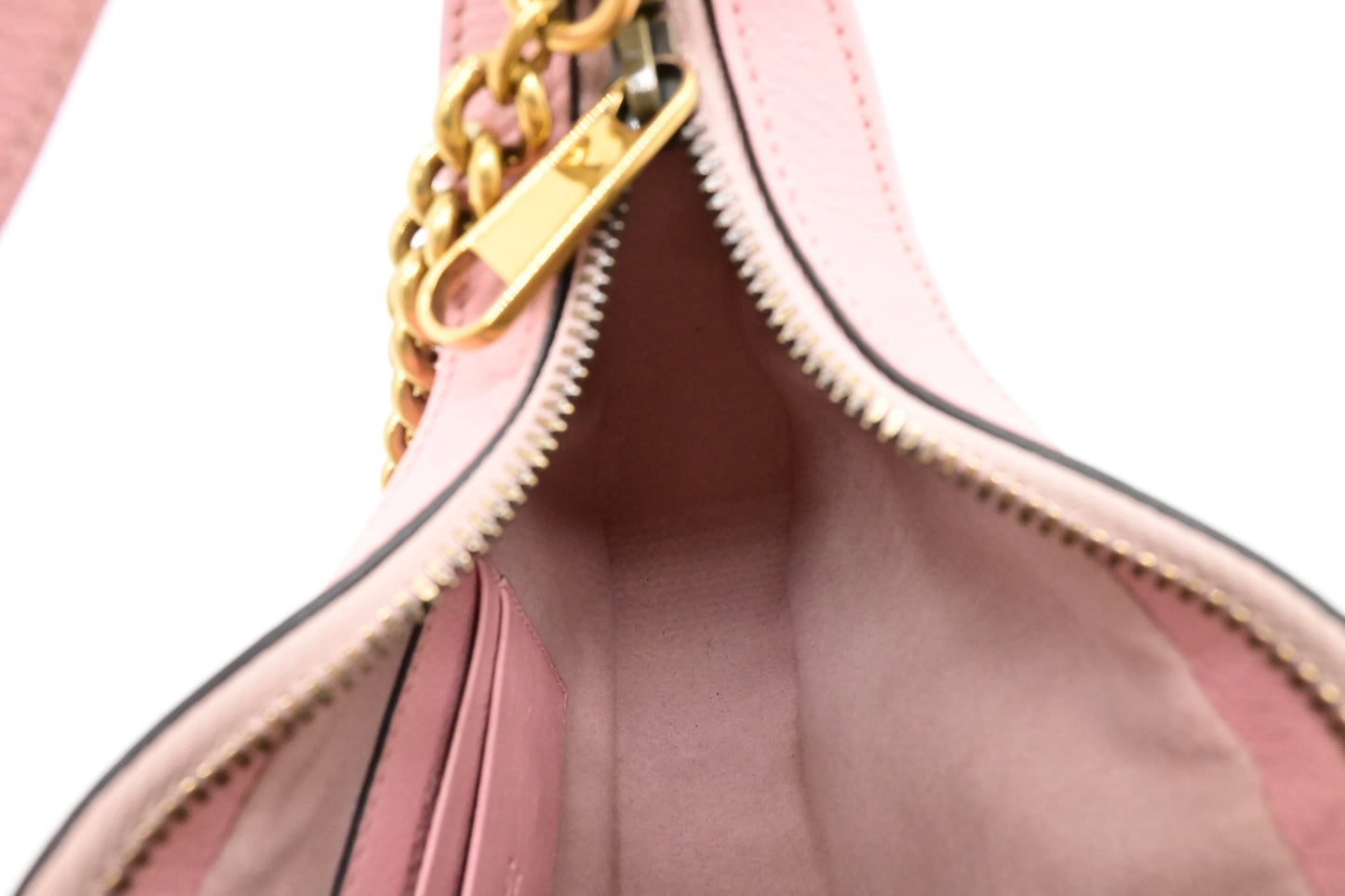 Gucci Aphrodite Shoulder Bag in Pink Leather