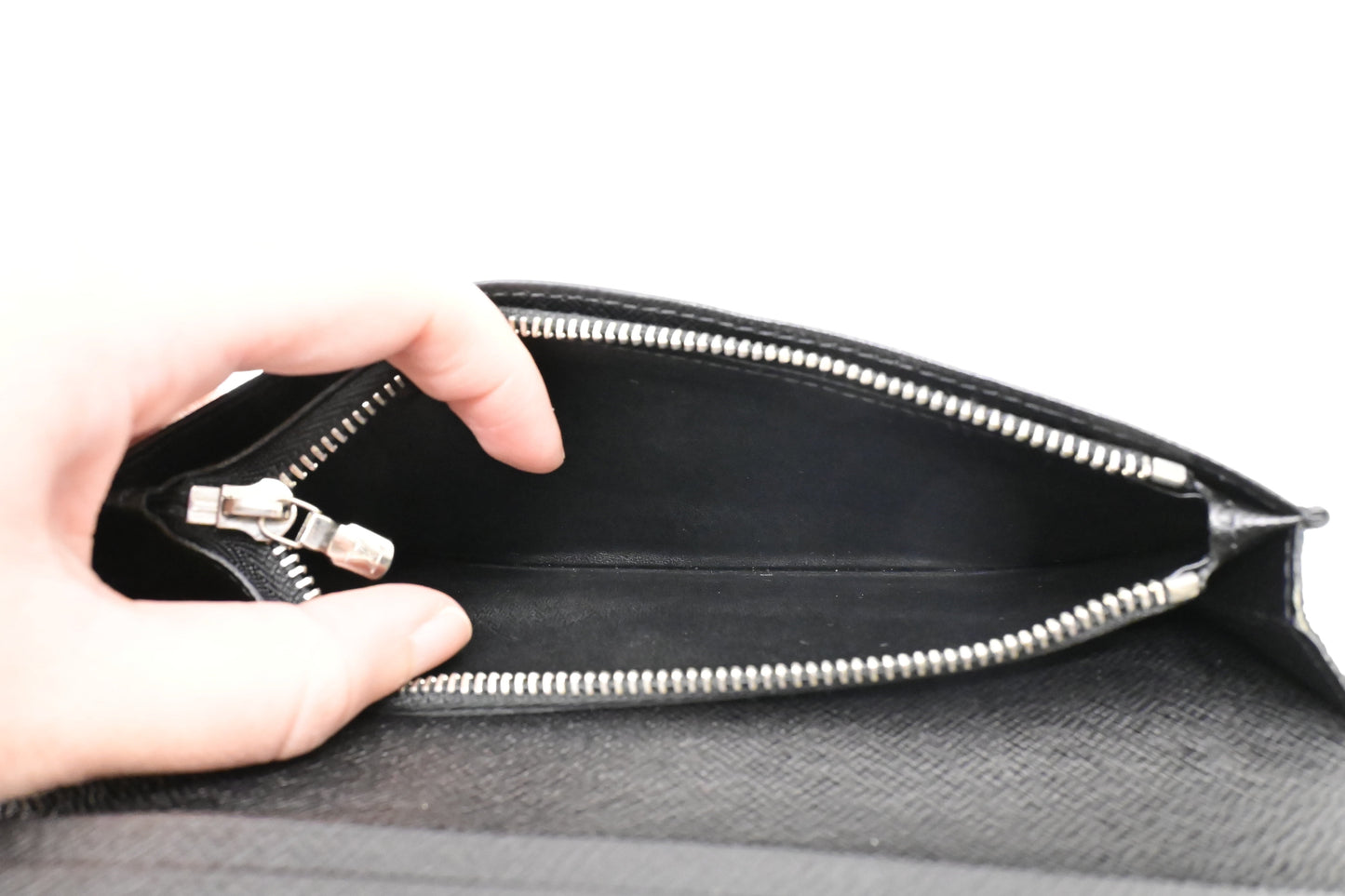 Louis Vuitton Brazza Wallet in Damier Graphite Canvas