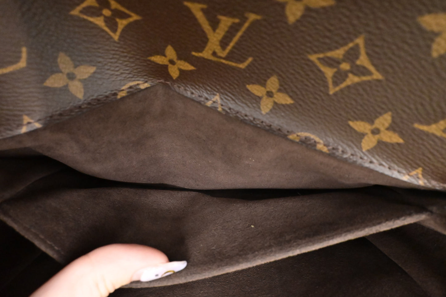 Louis Vuitton Pochette Métis in Monogram Canvas