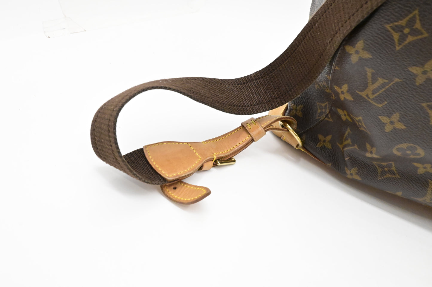 Louis Vuitton Montsouris GM in Monogram Canvas