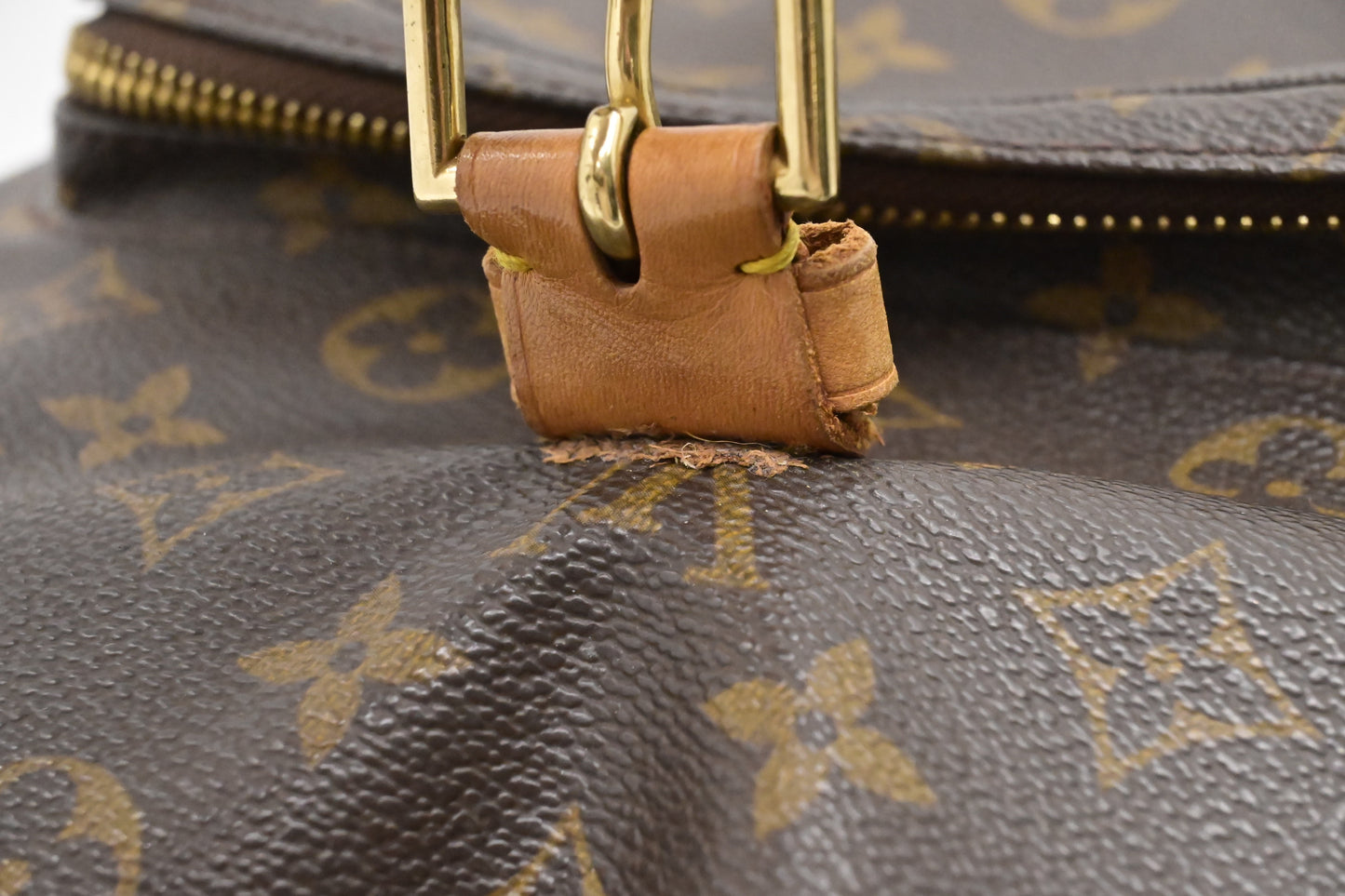 Louis Vuitton Montsouris GM in Monogram Canvas