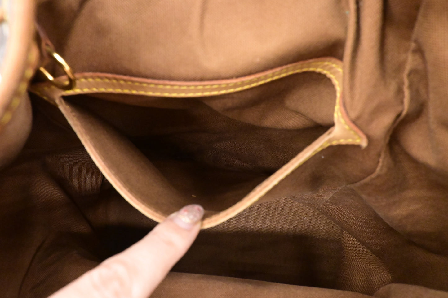Louis Vuitton Montsouris GM in Monogram Canvas