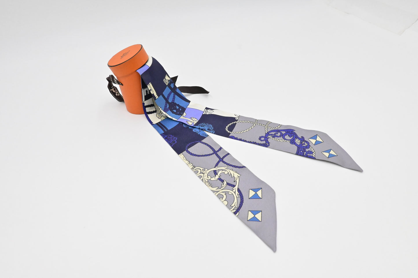 Hermes 'Tours des Cles' Twilly in Blue and Grey Silk