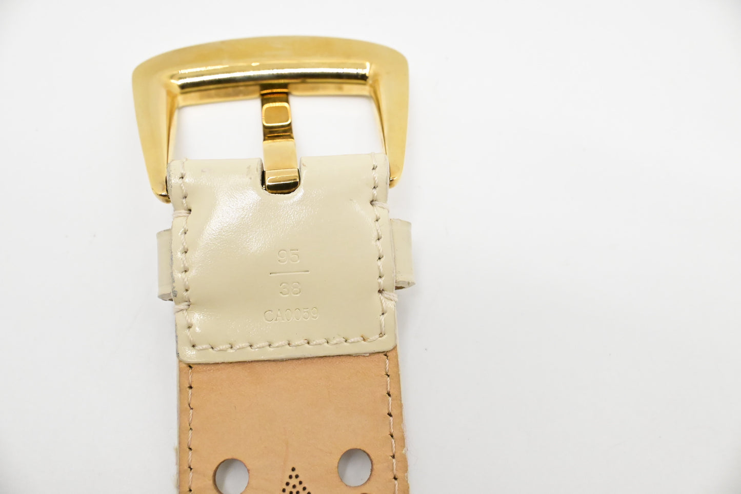 Louis Vuitton Phoenix Belt in Cream Mahina Leather