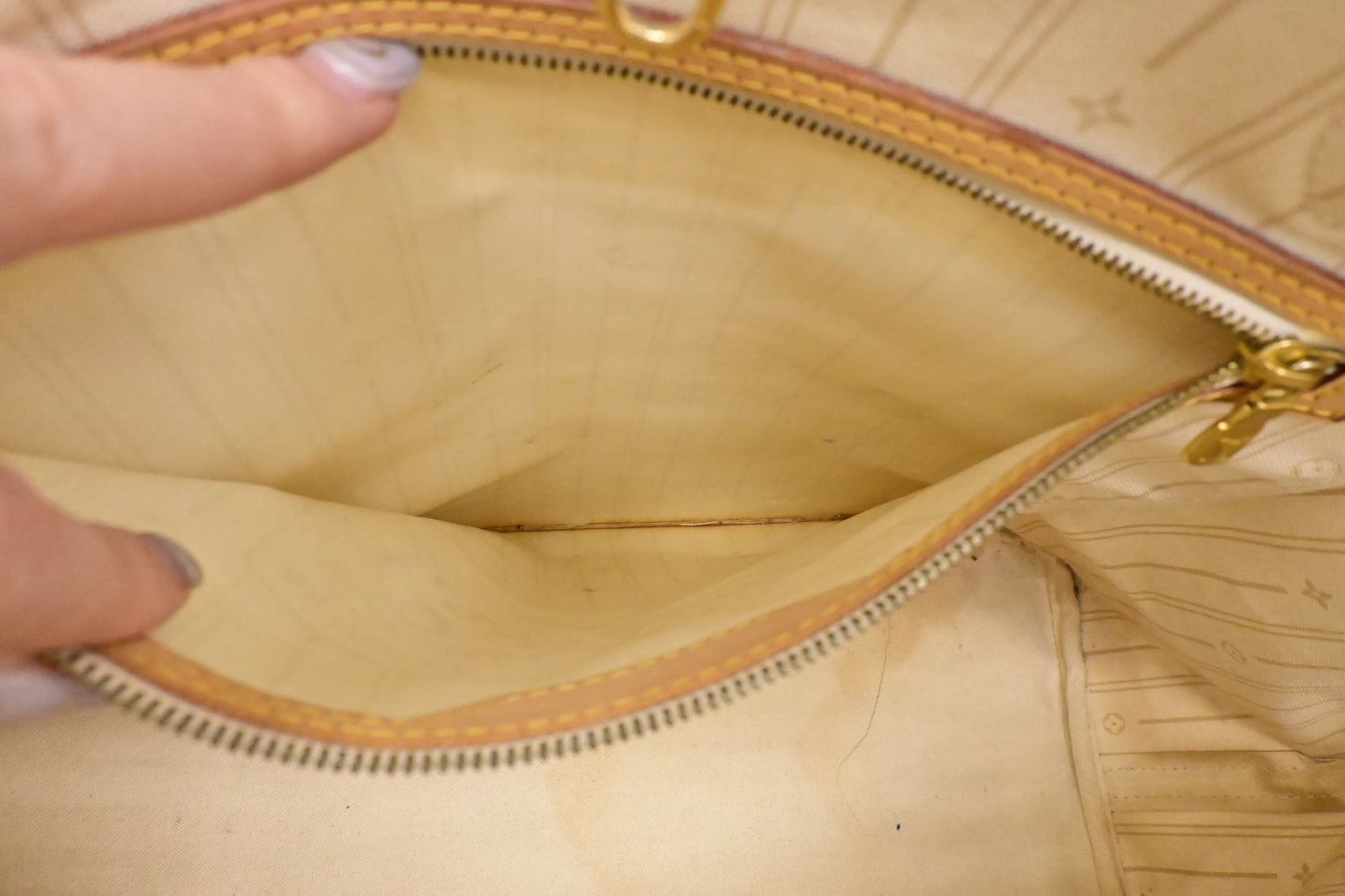 Louis Vuitton Neverfull GM in Damier Azur Canvas
