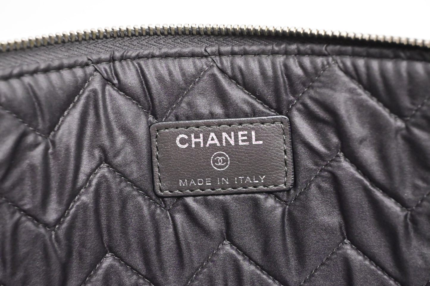 Chanel Medium O Case in Gray Patent Leather