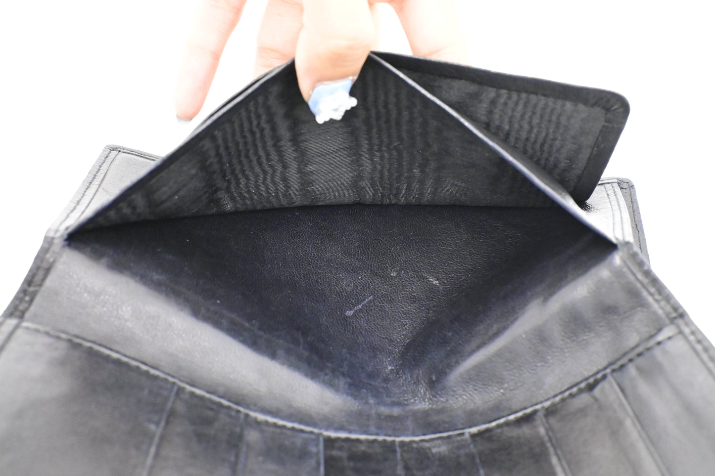 Chanel Bifold Wallet in Black Leather