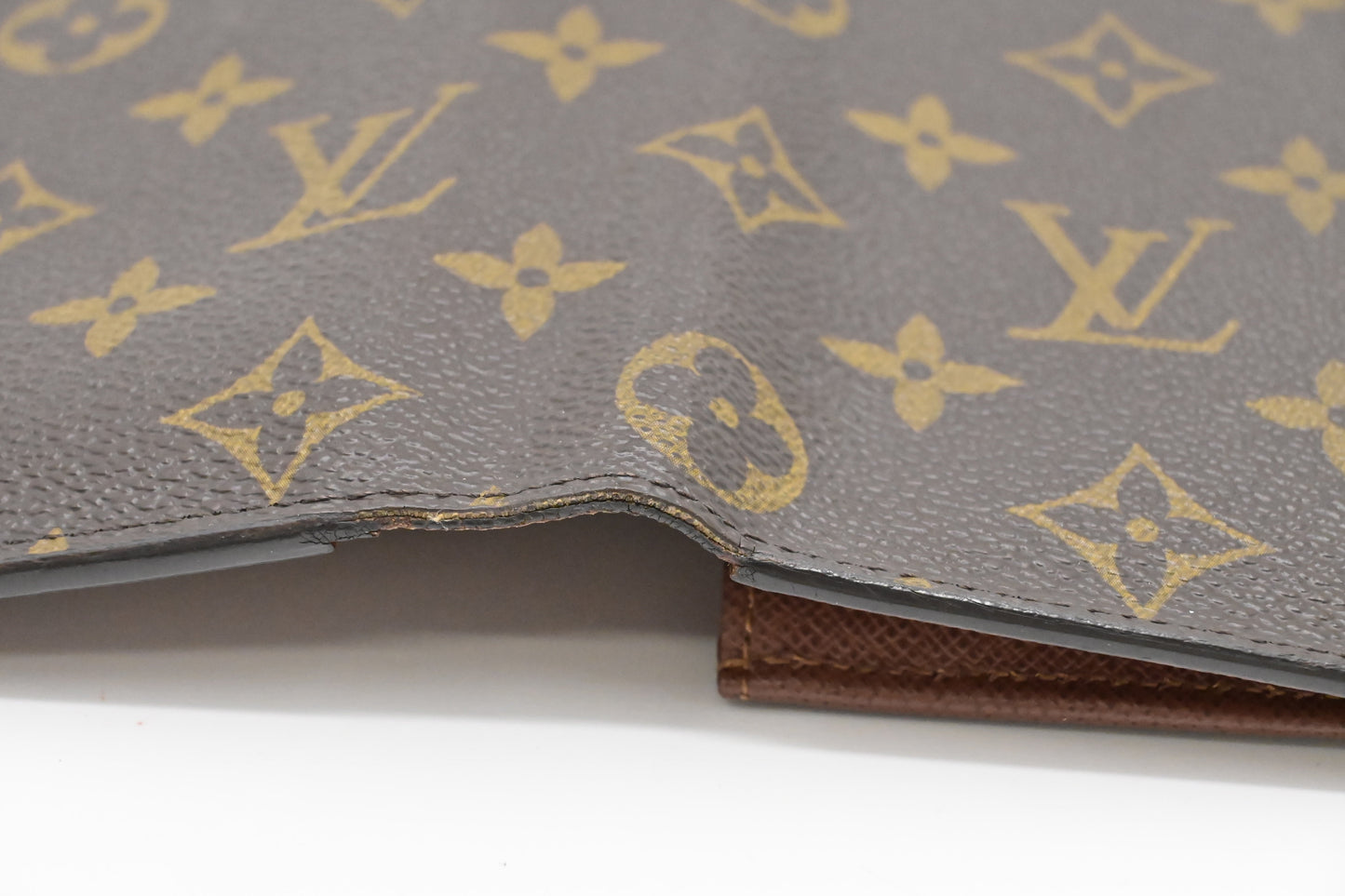 Louis Vuitton Brazza Wallet in Monogram Canvas