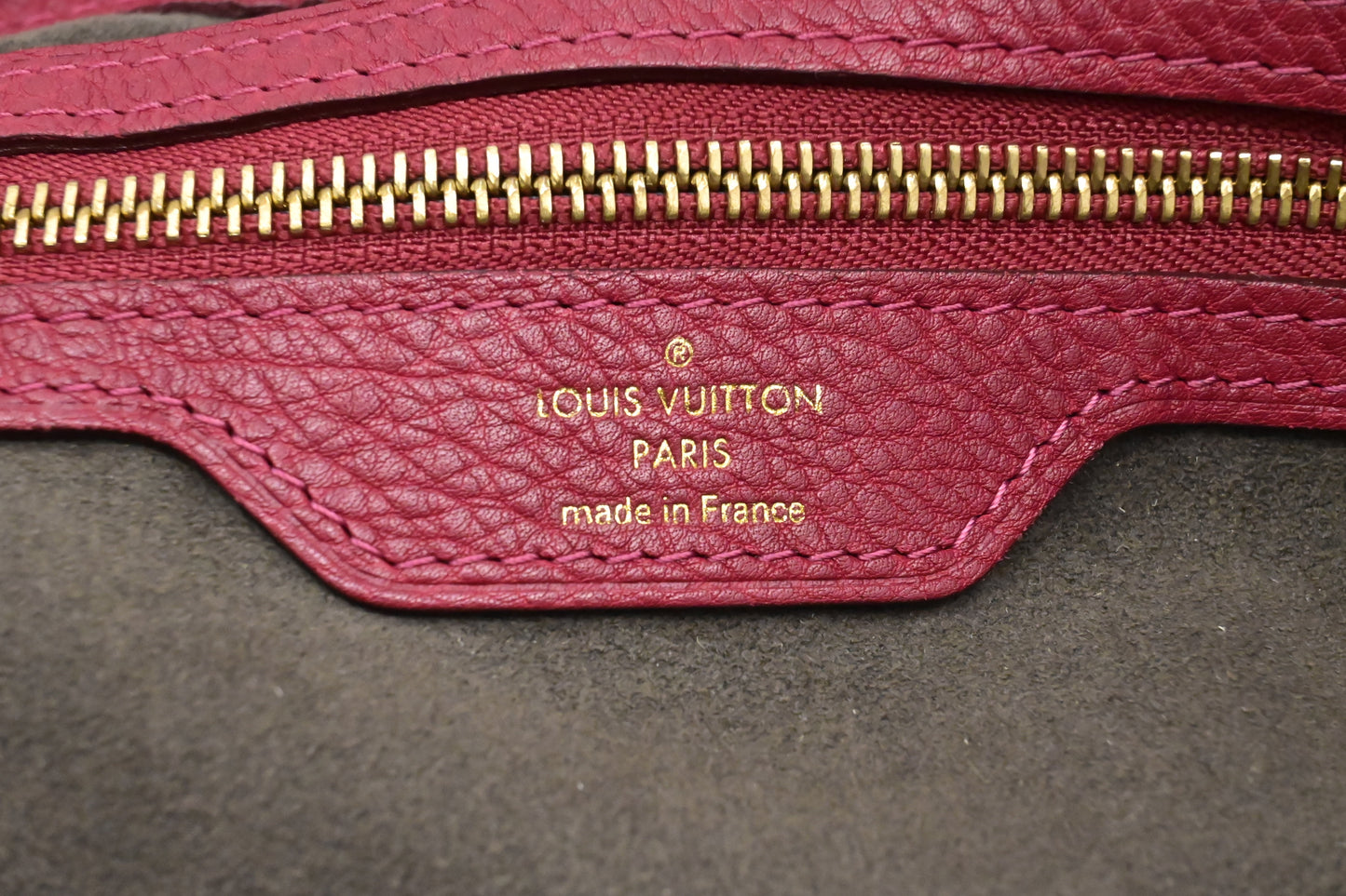 Louis Vuitton Seal PM in Grenat Mahina Leather