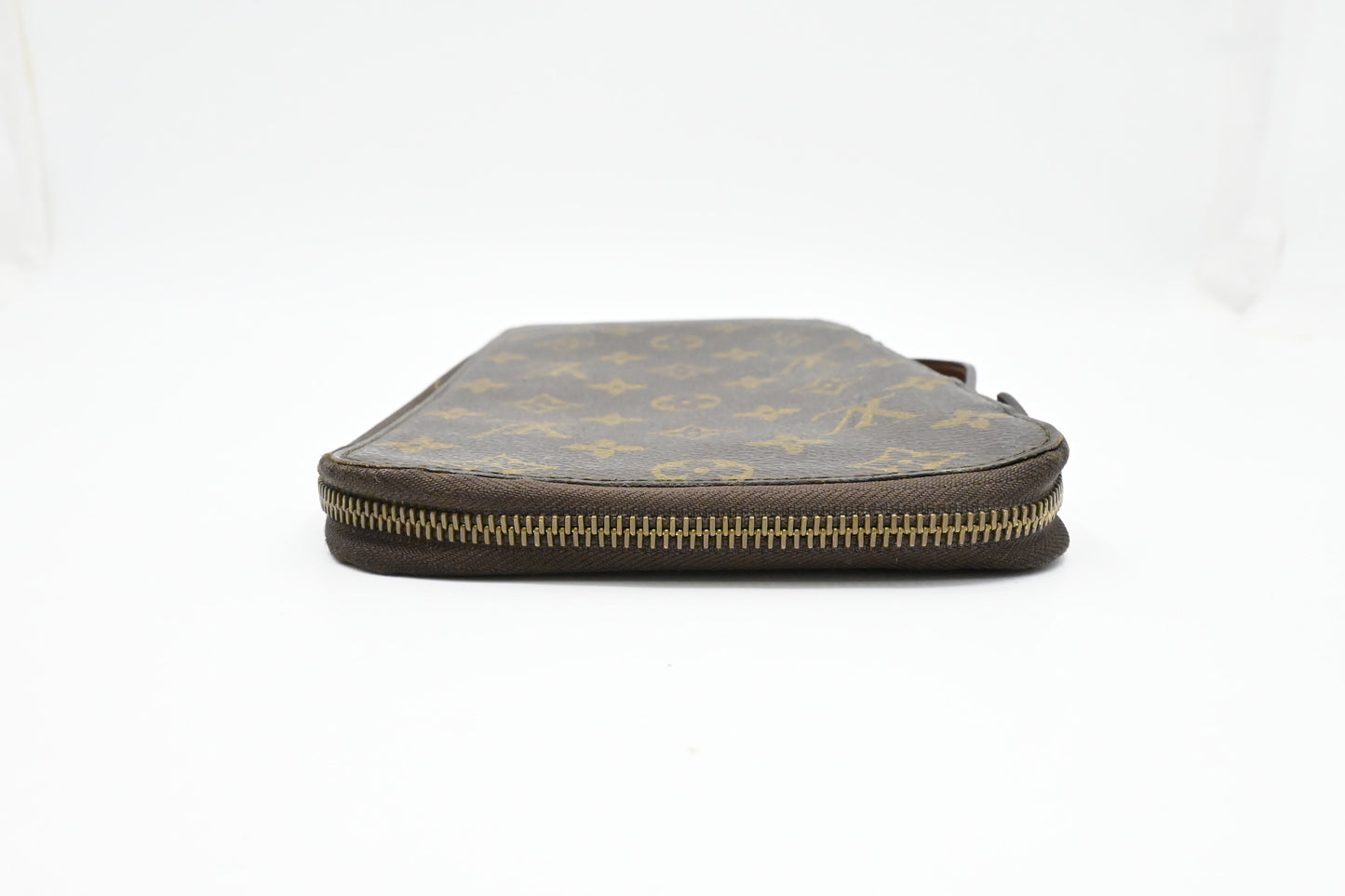 Louis Vuitton Poche Escapade in Monogram Canvas