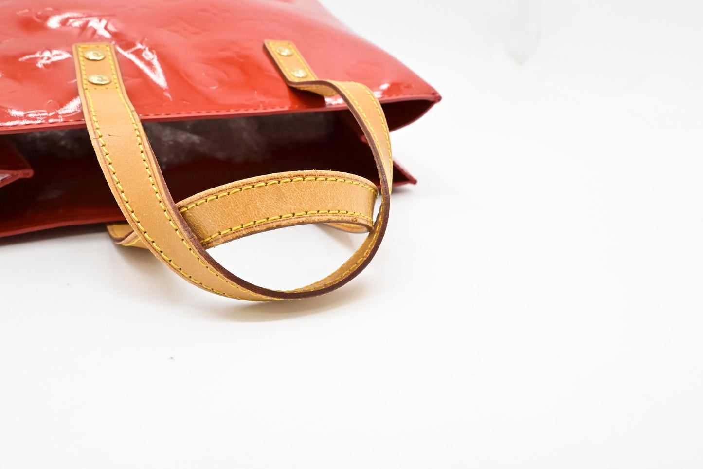 Louis Vuitton Reade PM in Rouge Grenadine Vernis Leather