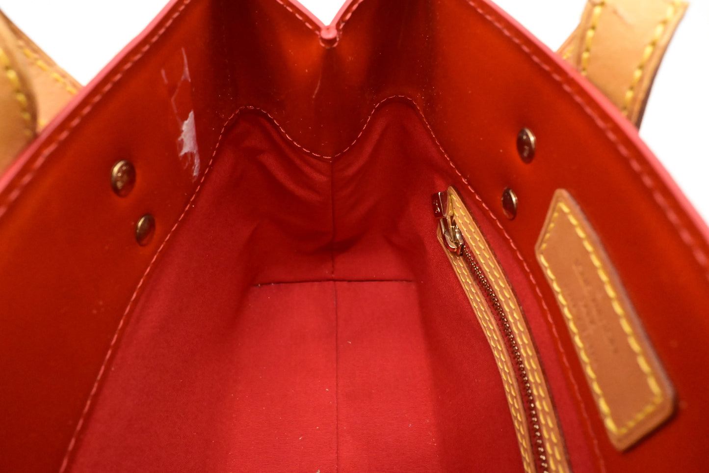 Louis Vuitton Reade PM in Rouge Grenadine Vernis Leather